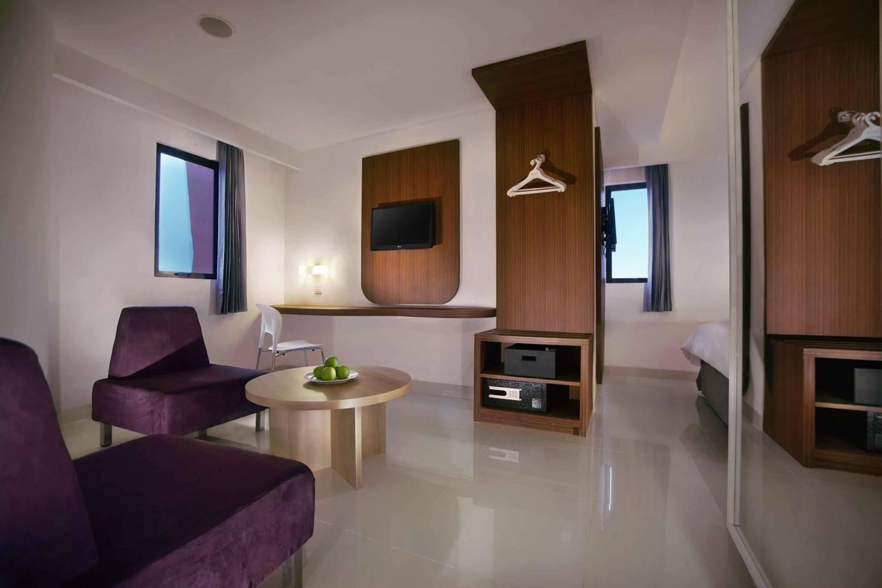 Living room in favehotel PGC Cililitan