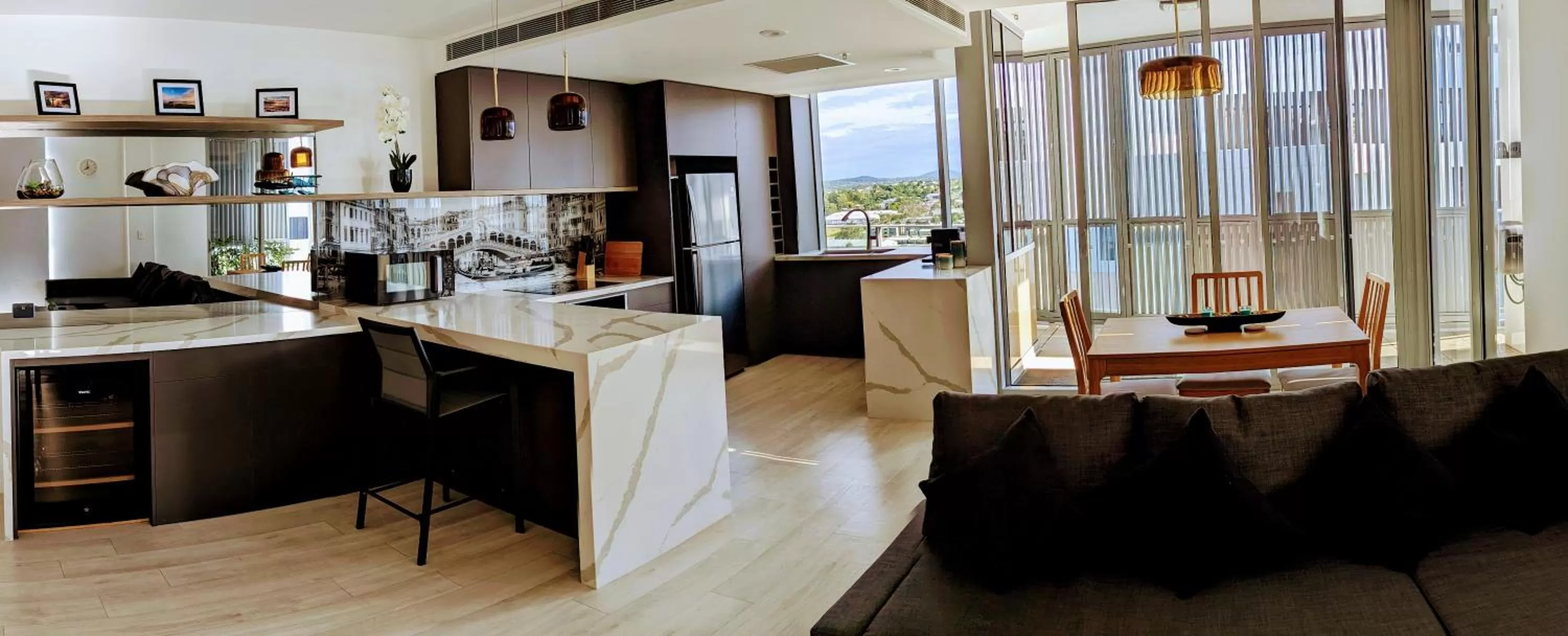 Kitchen or kitchenette in Link Portside Wharf Apartment Hotel