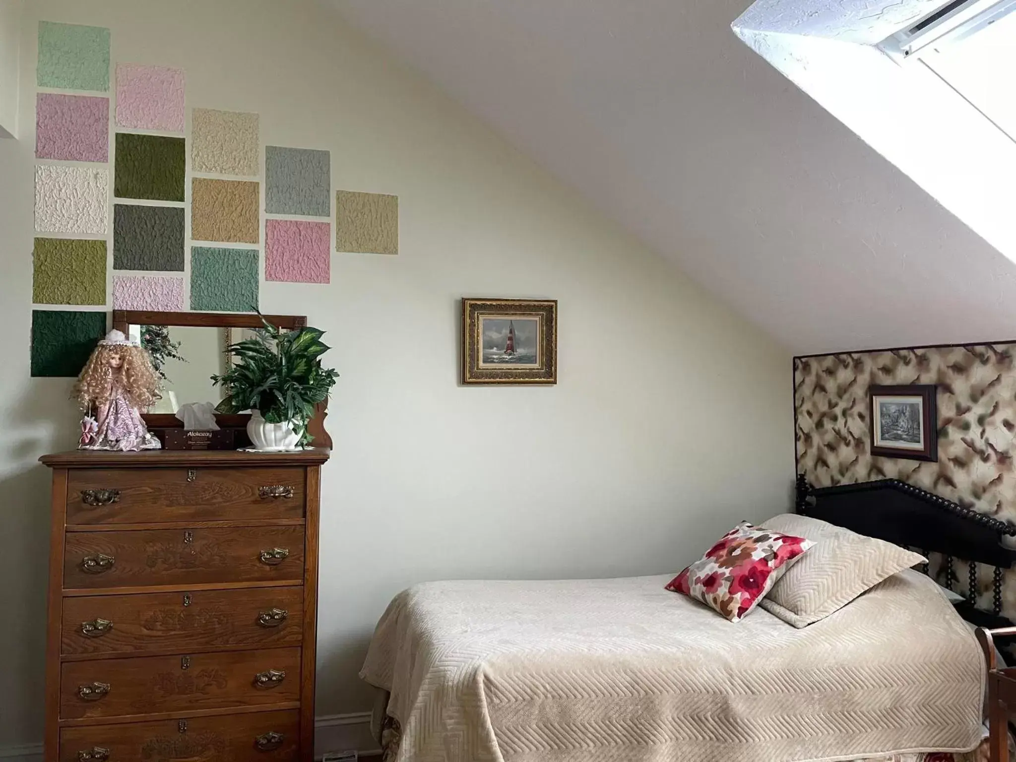 Standard Twin Room in Marshlands Inn Standard Twin Room in Marshlands Inn