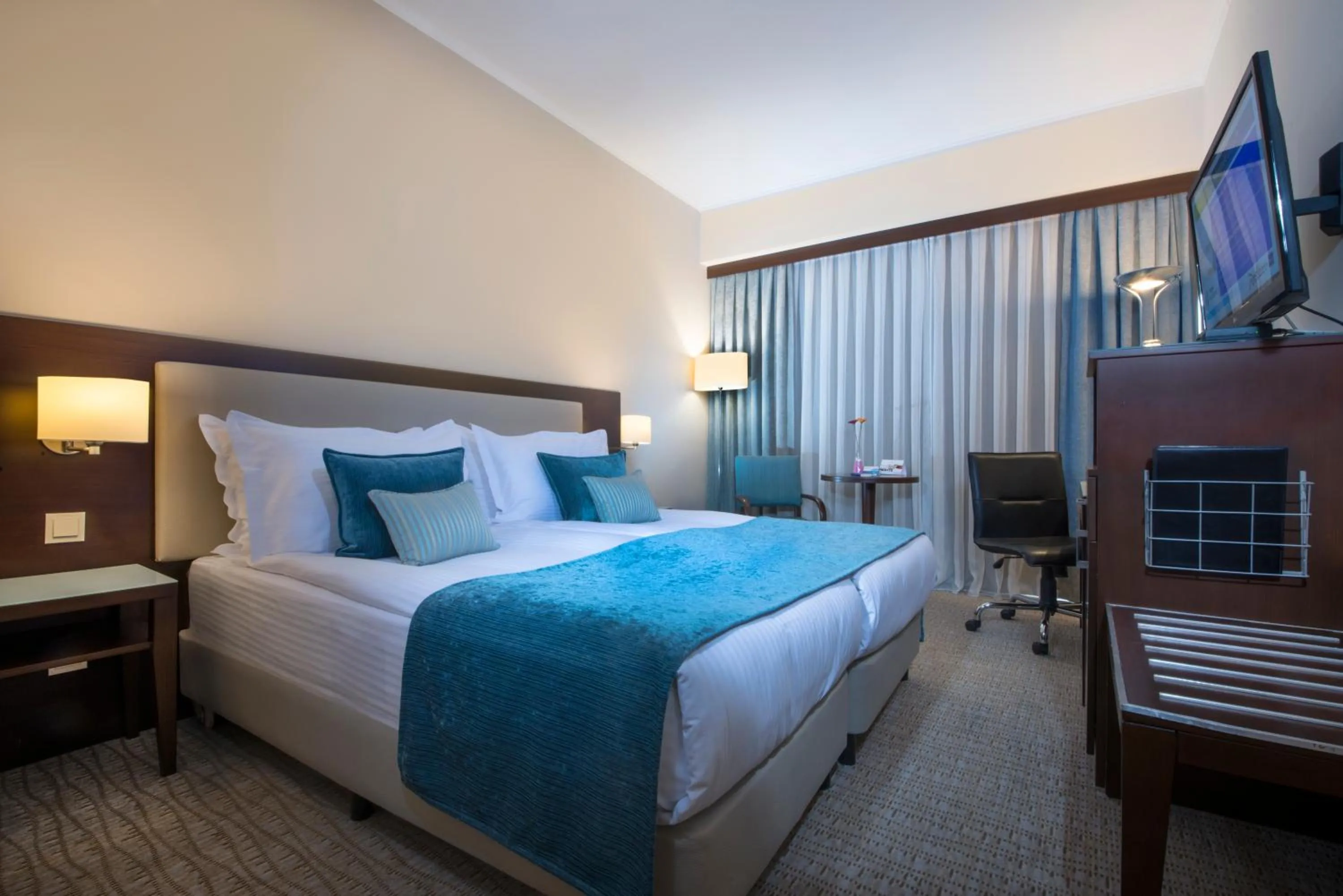 Photo of the whole room, Bed in Radisson Blu Ankara