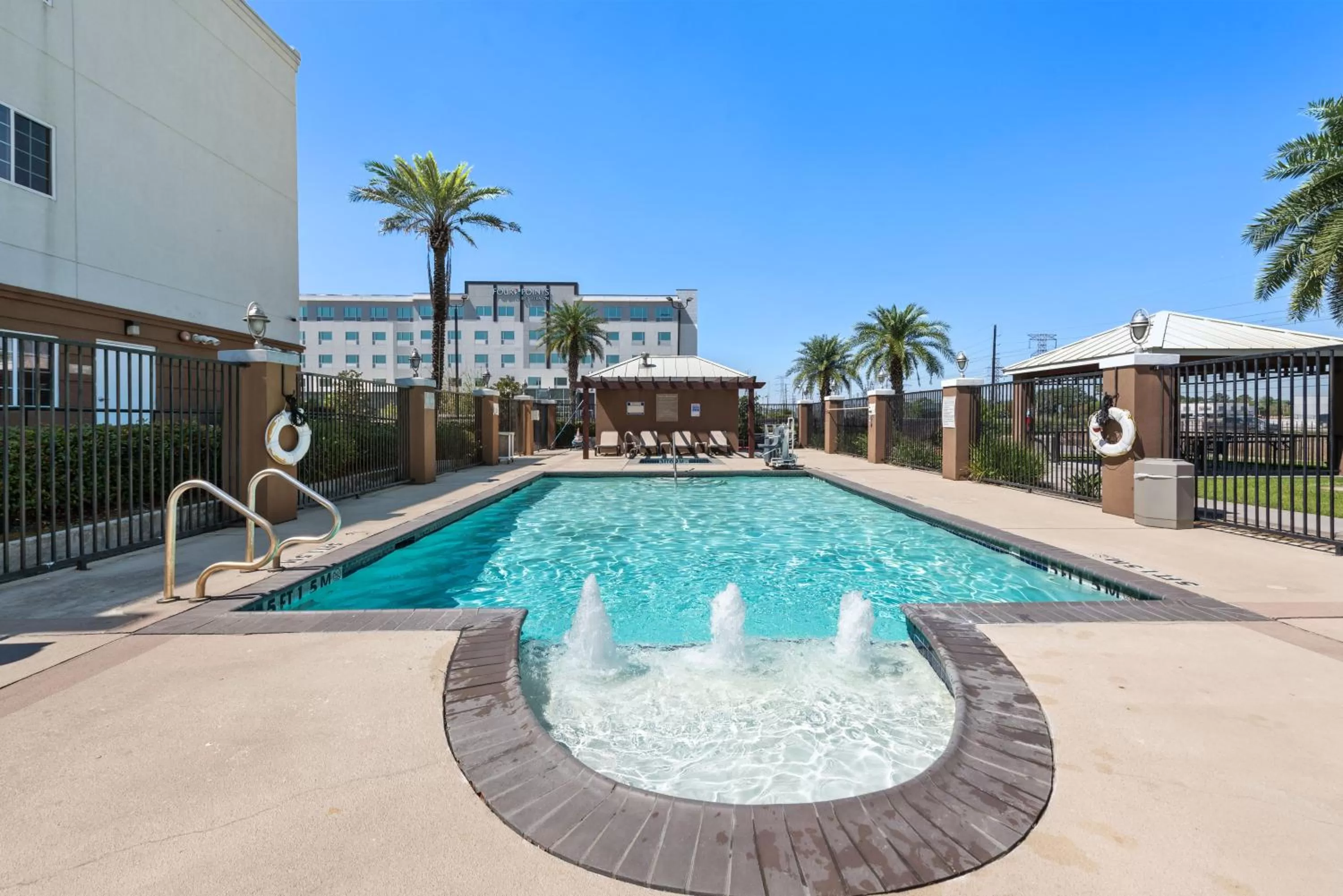 Swimming pool in Extended Stay America Suites - San Antonio - North
