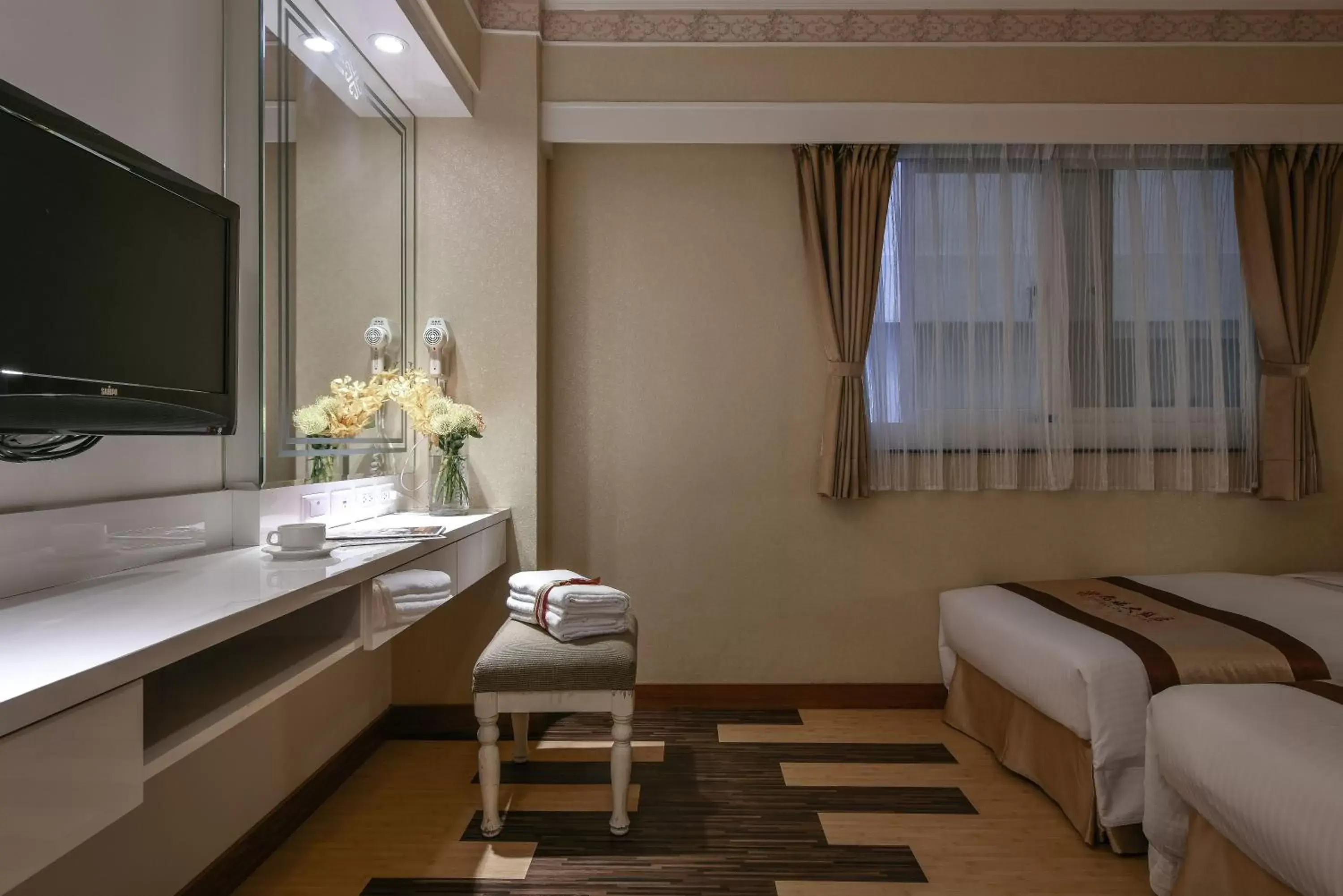 Budget Twin Room in Ever Luck Hotel Budget Twin Room in Ever Luck Hotel