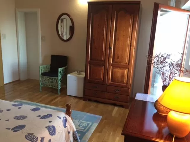 TV/Entertainment Center in Bed&Breakfast Vanni