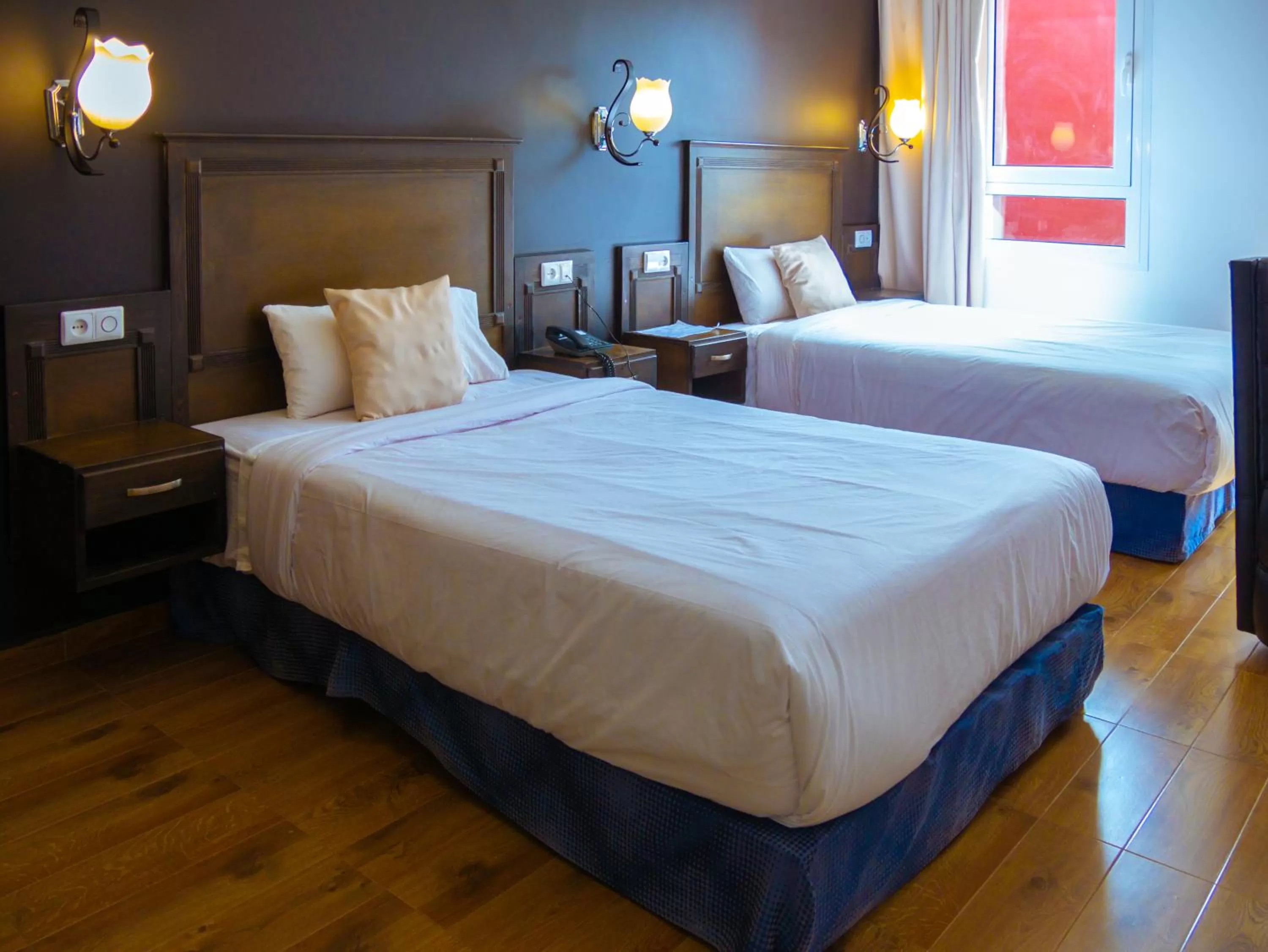 Bed in Hotel L'Aéroport