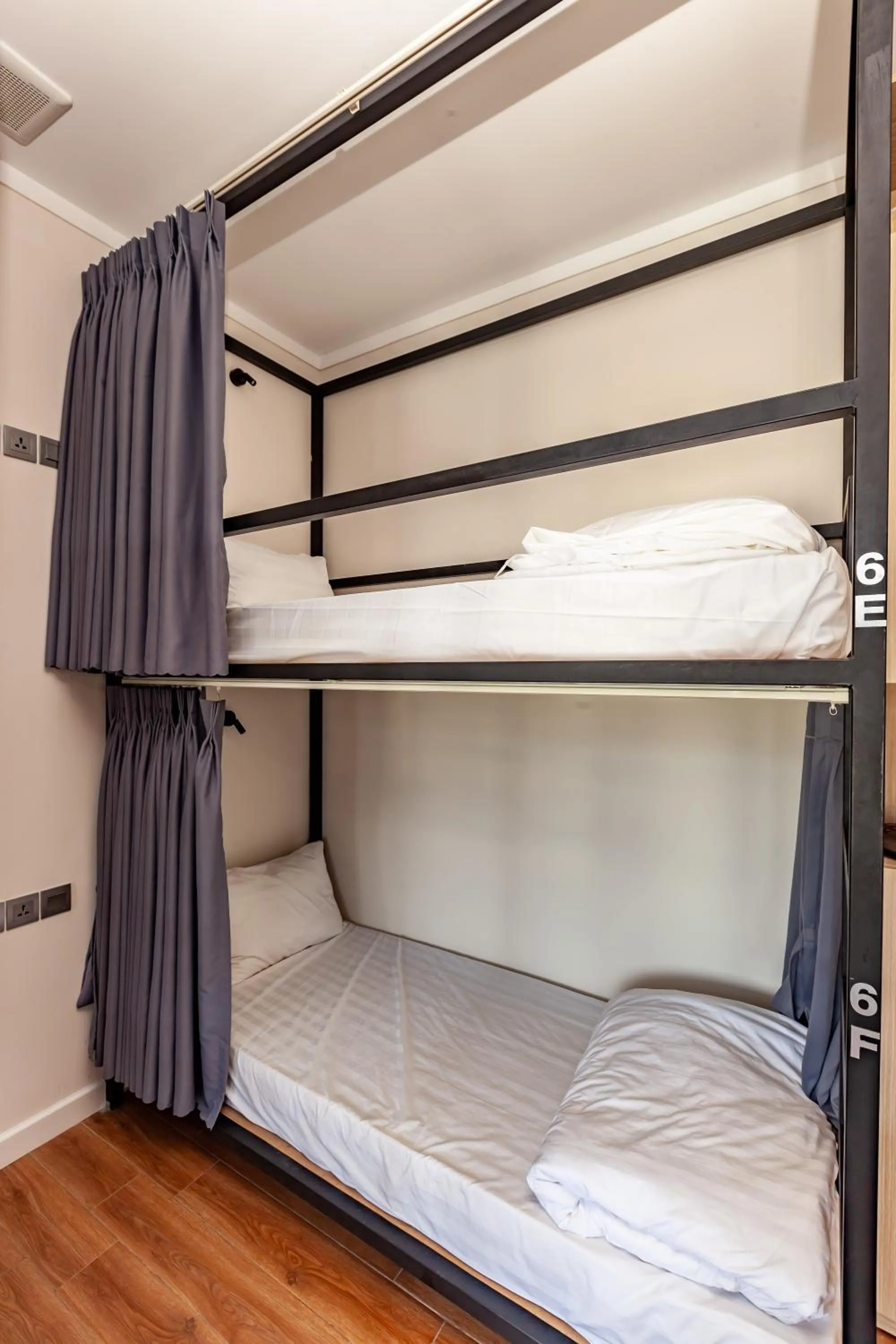 bunk bed, Bed in An Phu Hotel