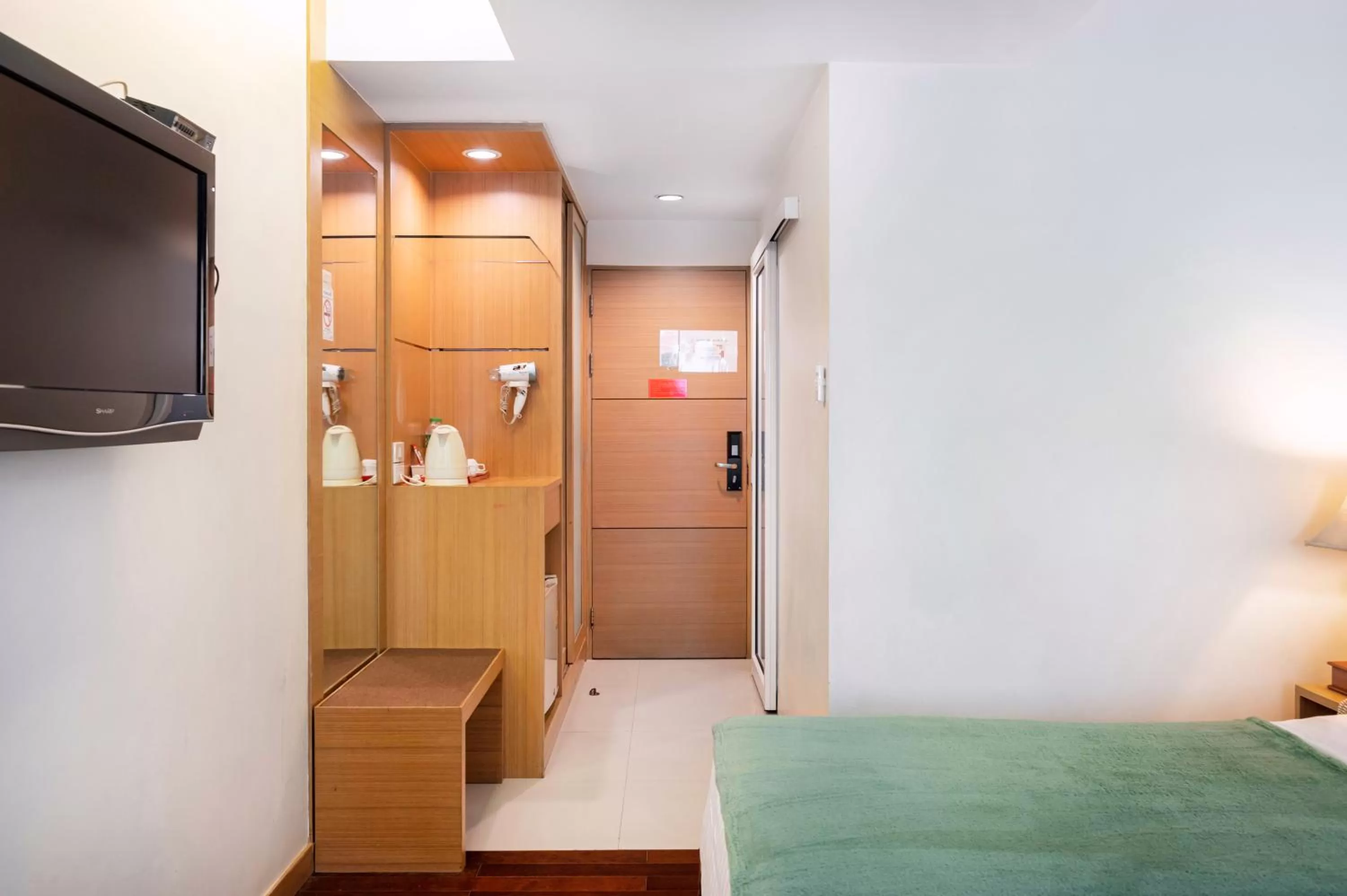 TV and multimedia, Bed in P2 Boutique