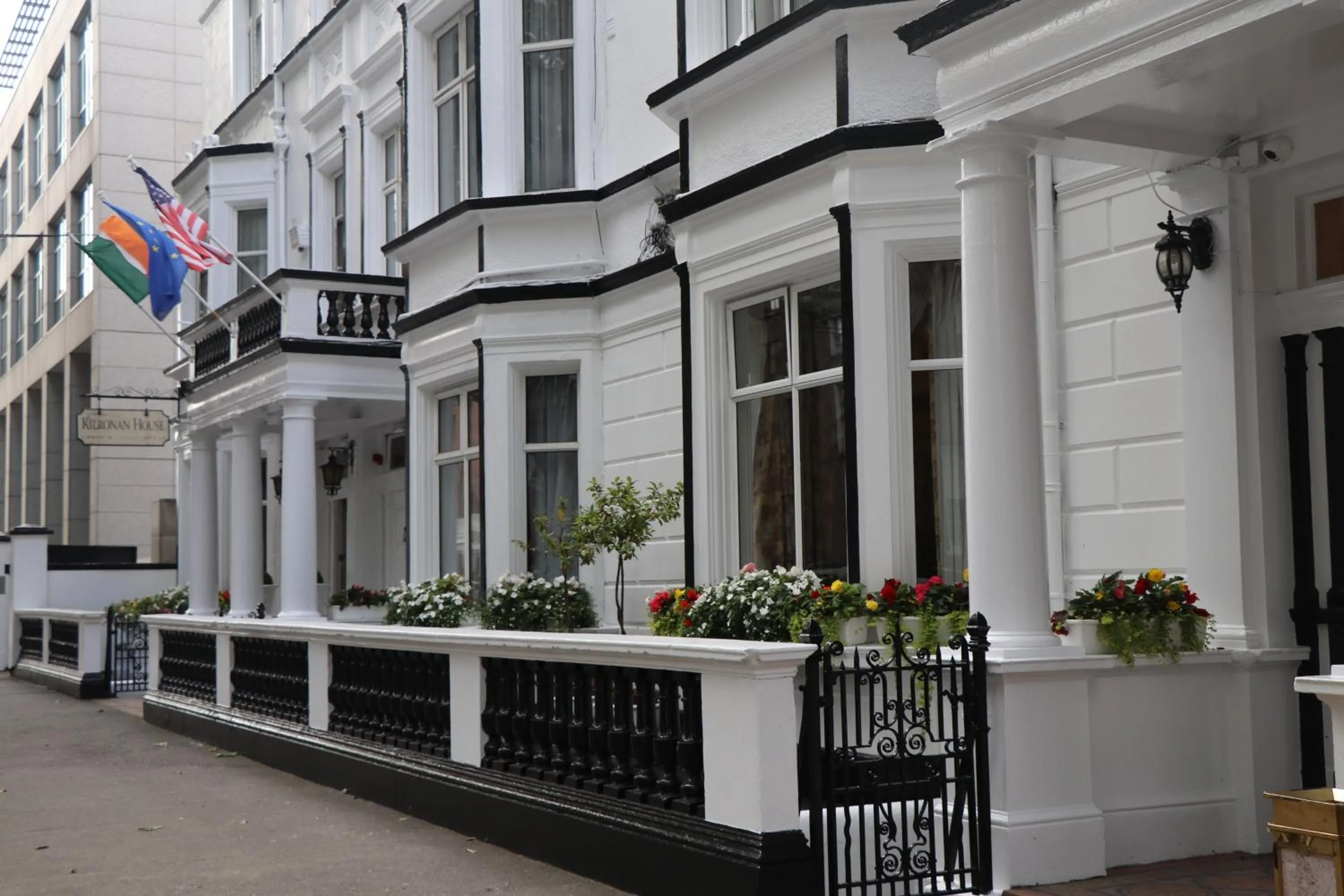 Facade/entrance in Kilronan House