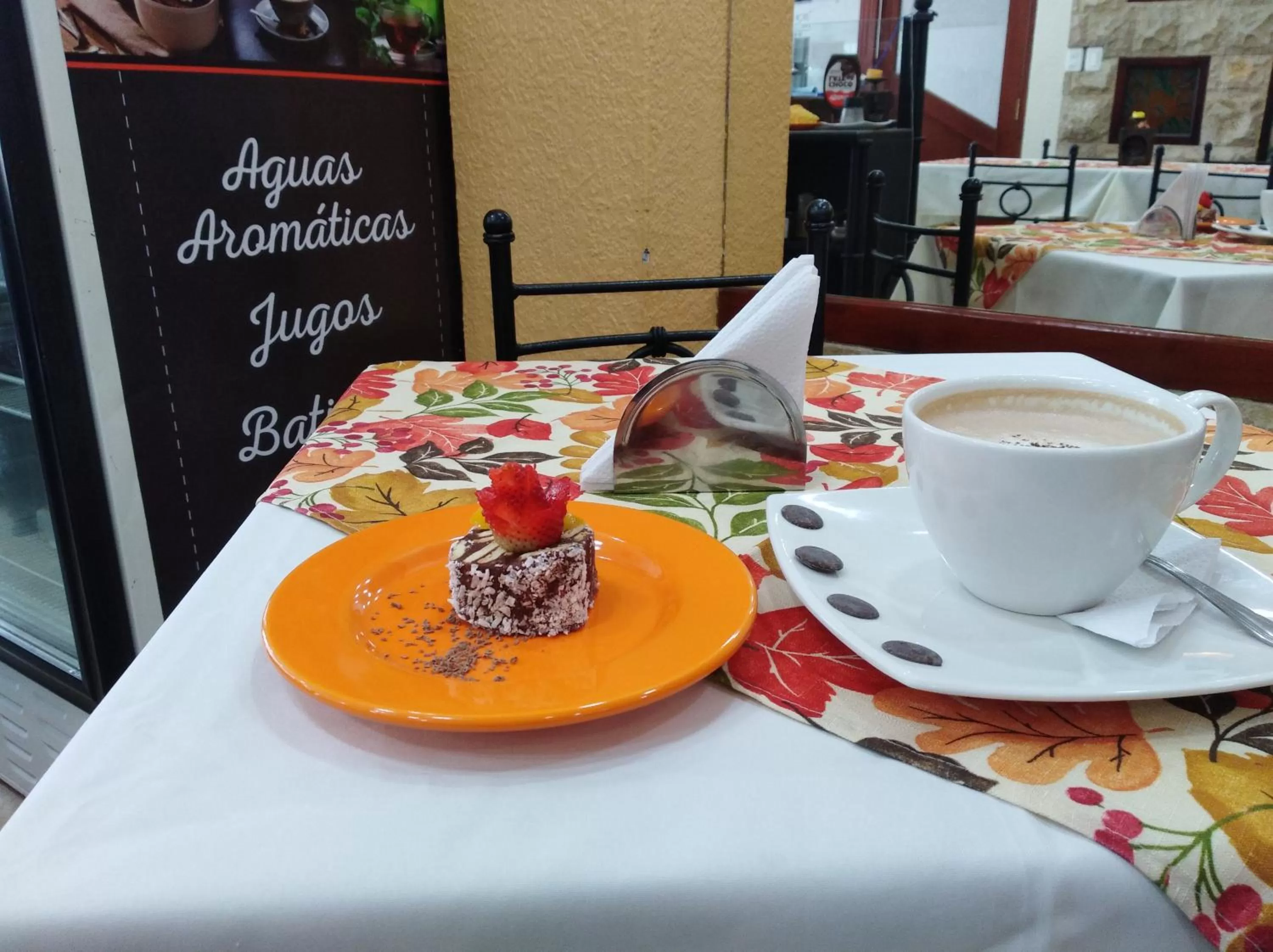 Food and drinks in Hotel Rodelu