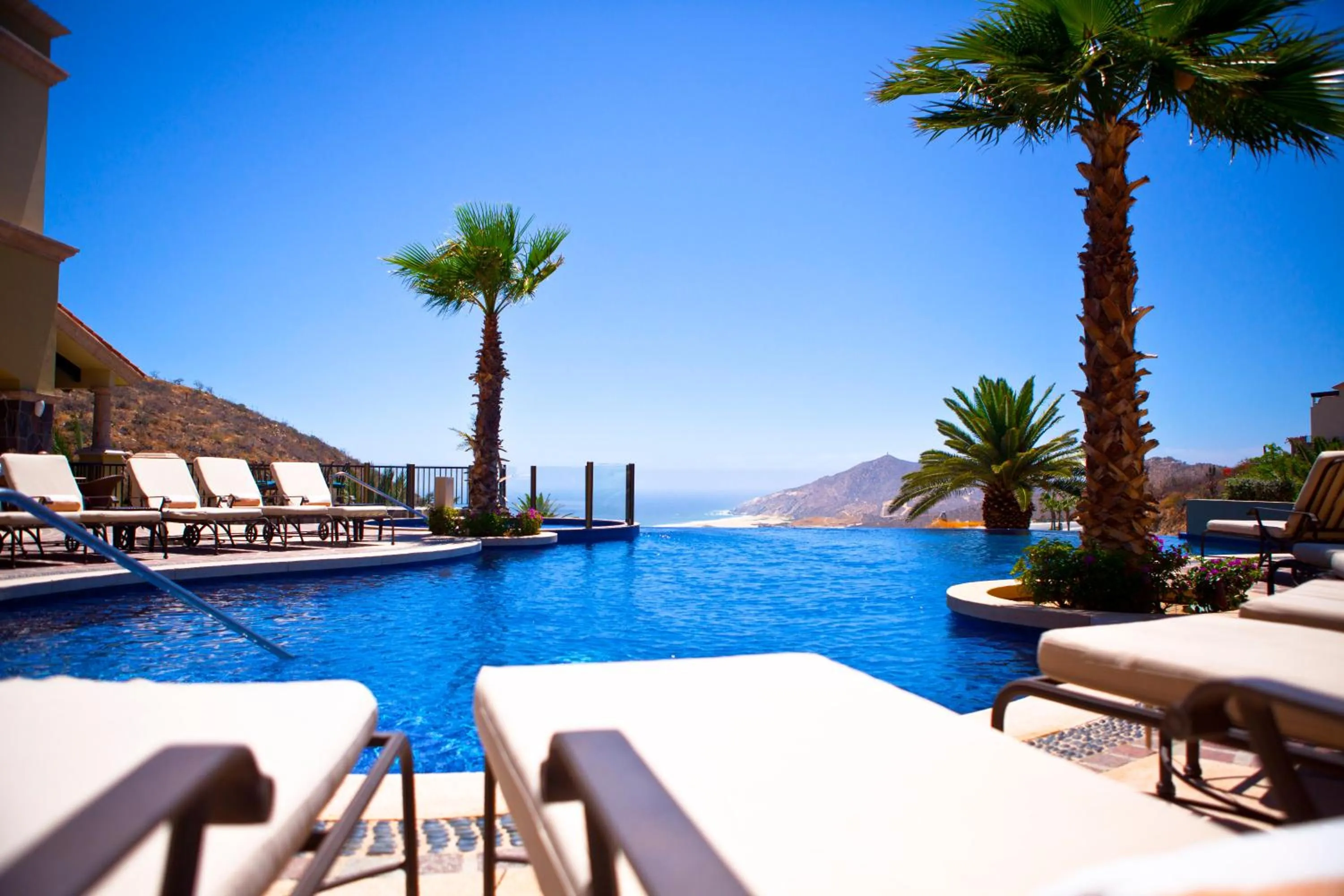Swimming pool in Pueblo Bonito Montecristo Luxury Villas - All Inclusive