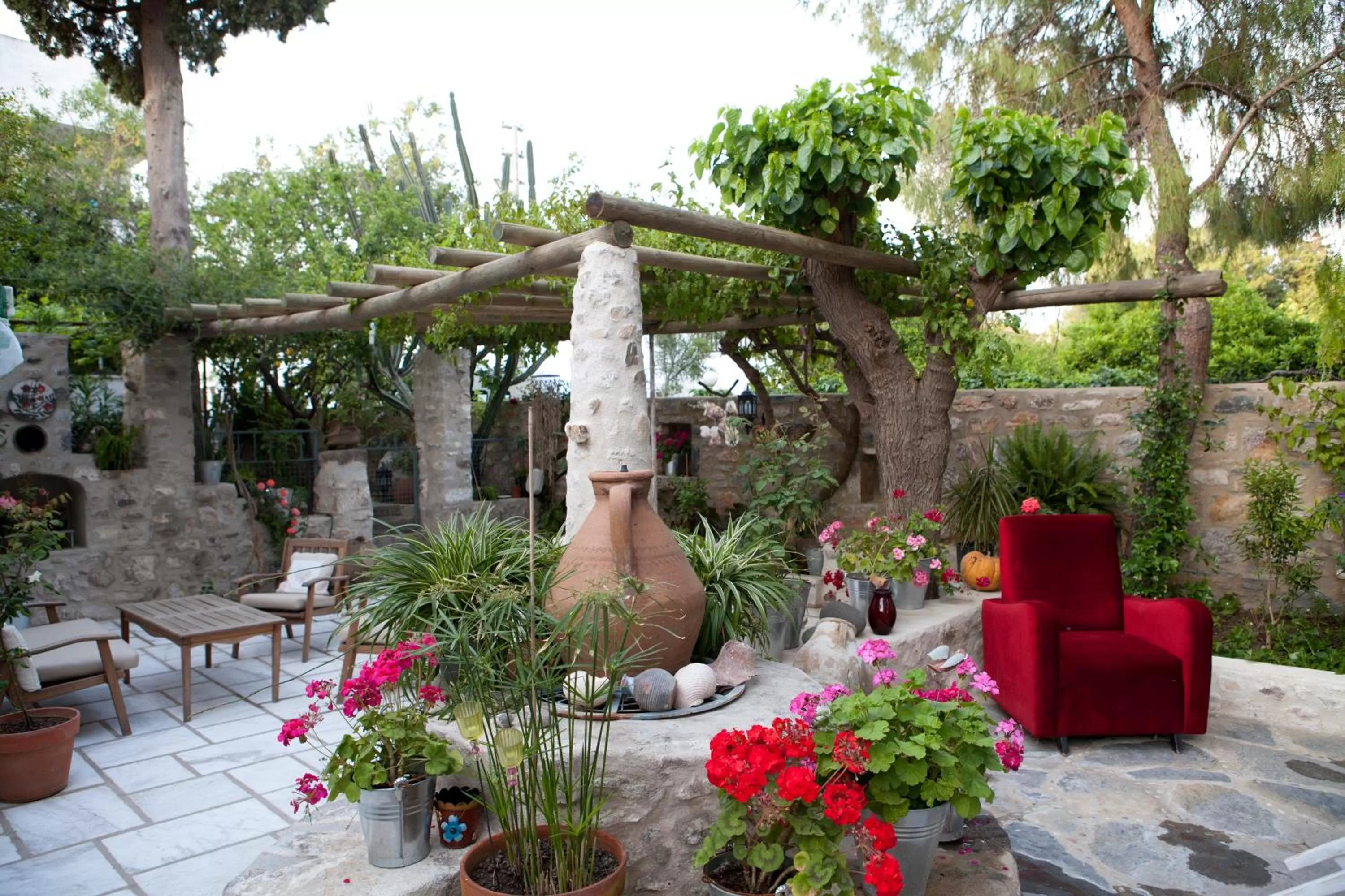 Facade/entrance in Ha La Bodrum