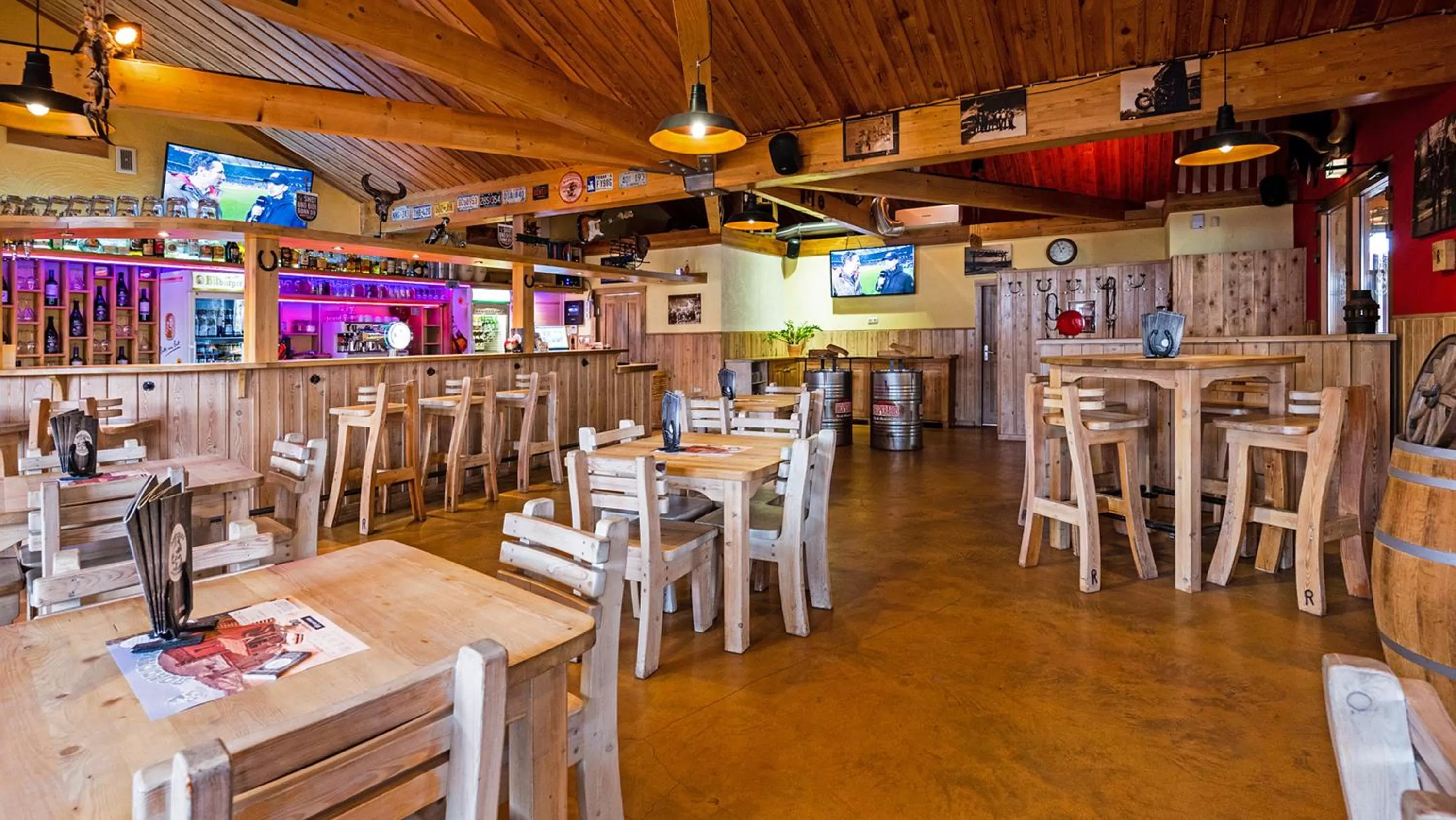 Restaurant/places to eat in Roadcamp - American Motel & Sportsbar