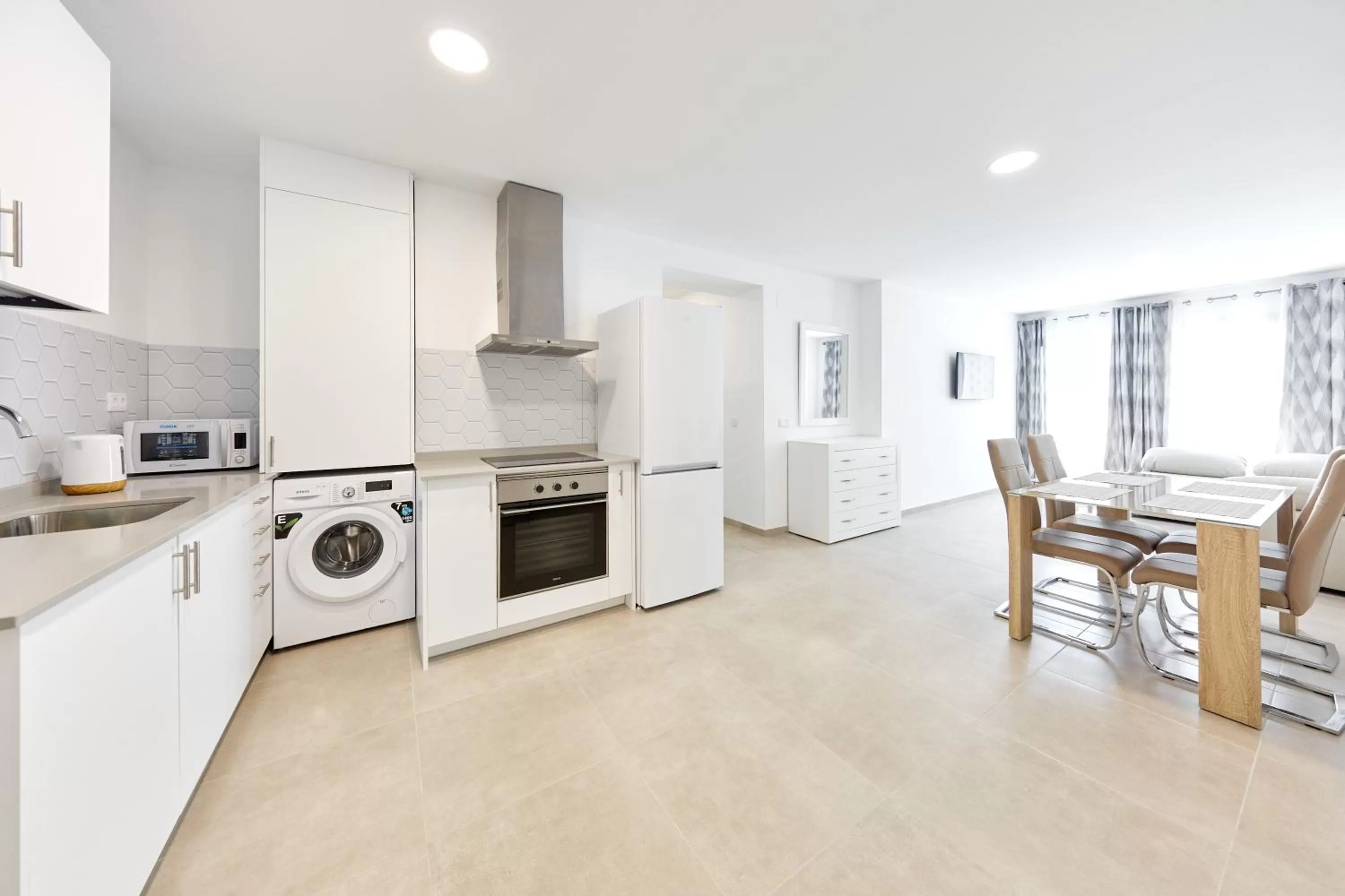 Kitchen or kitchenette in Sonrisa Deluxe Apartments, Levante