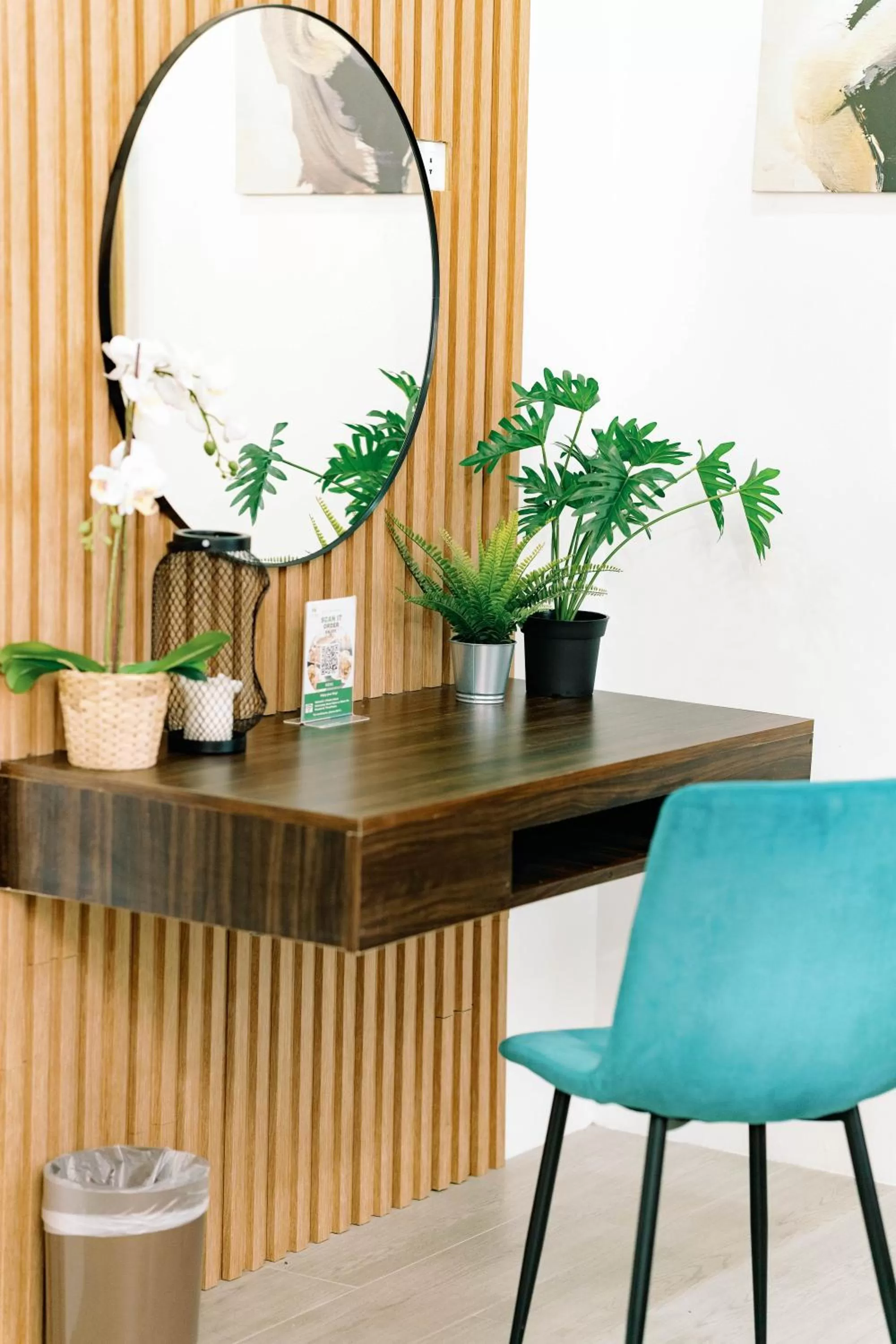 hair dresser in 3 Peaks Resort & Boutique Hotel