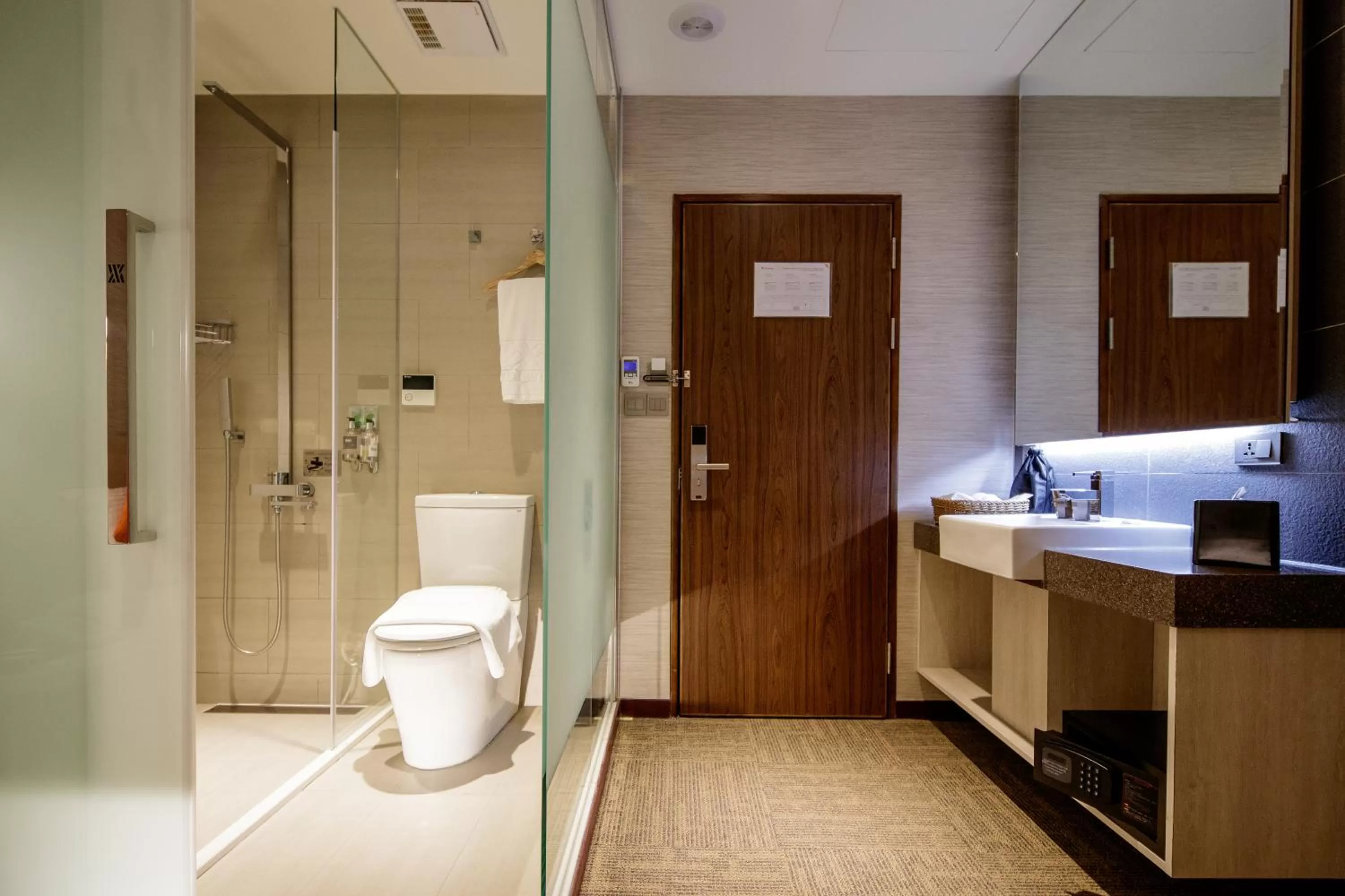 Bathroom in Via Hotel Taipei Station