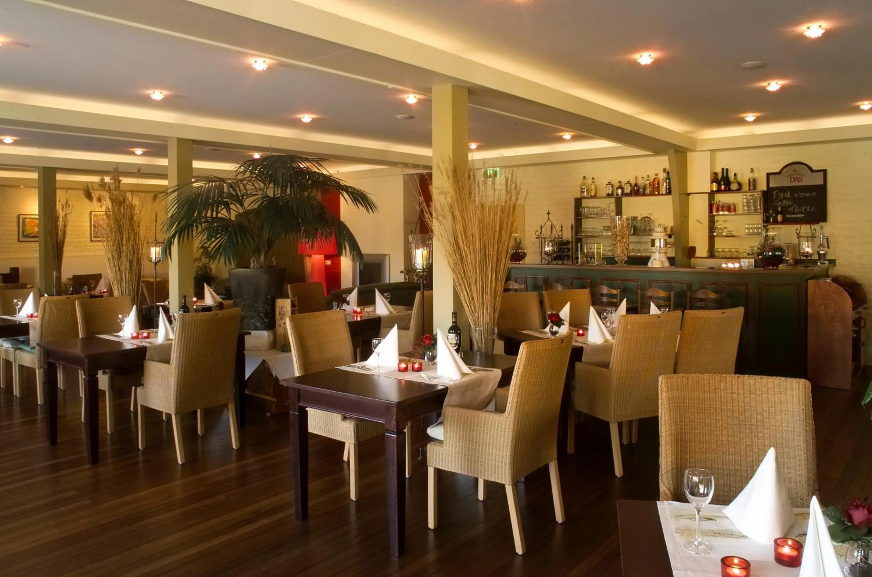 Restaurant/places to eat in Hotel de Harmonie