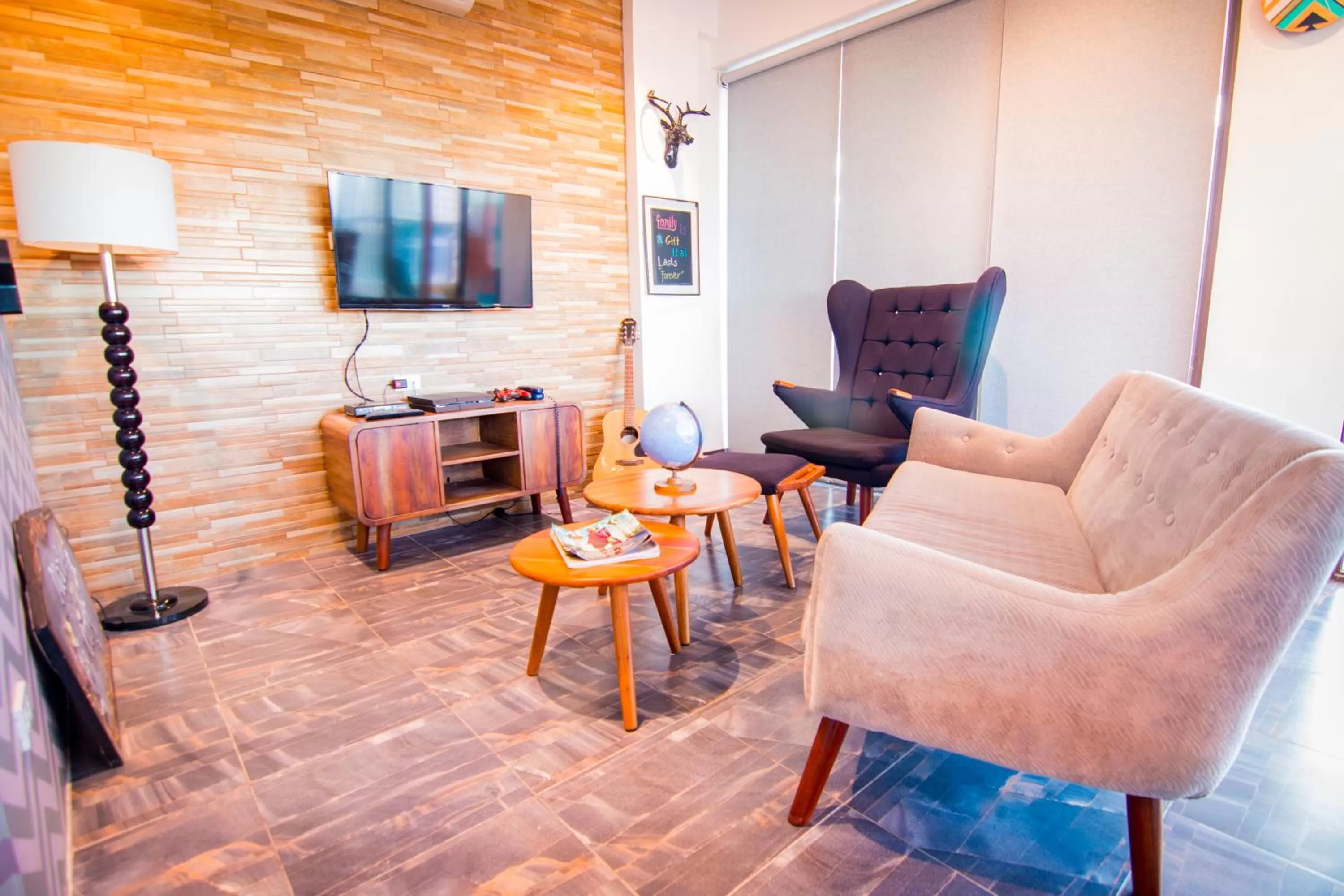 Apollonia Royale Hotel