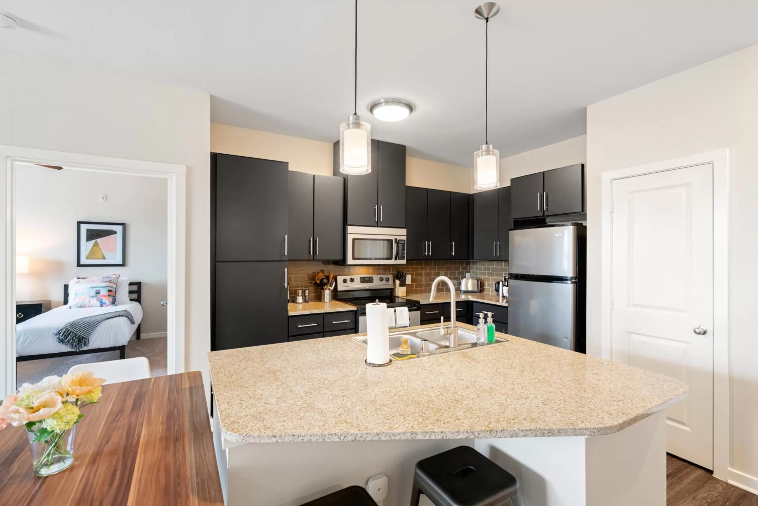 Kitchen or kitchenette, Kitchen/Kitchenette in Kasa Highland Park Dallas