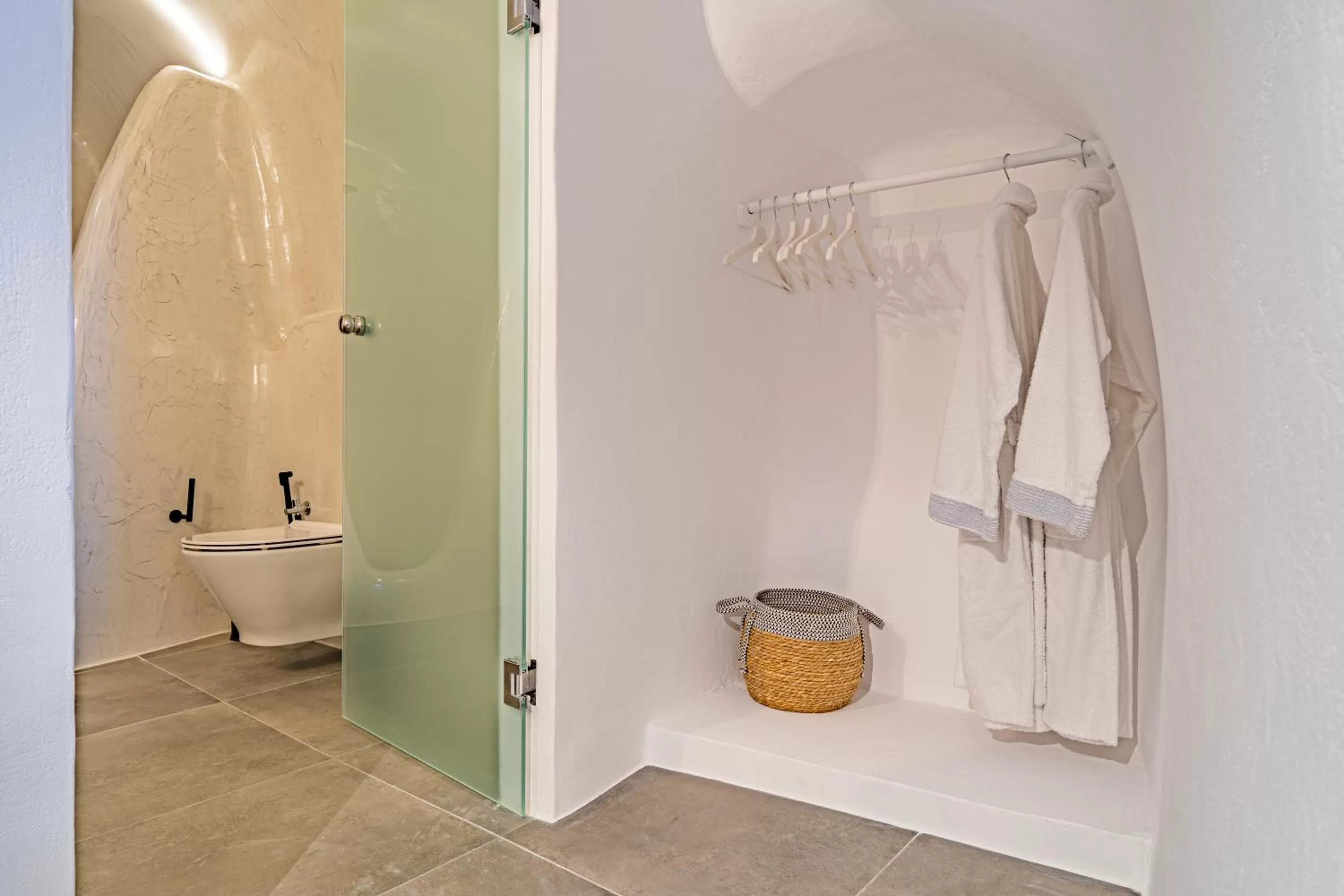 Toilet in Eternity Suites Santorini