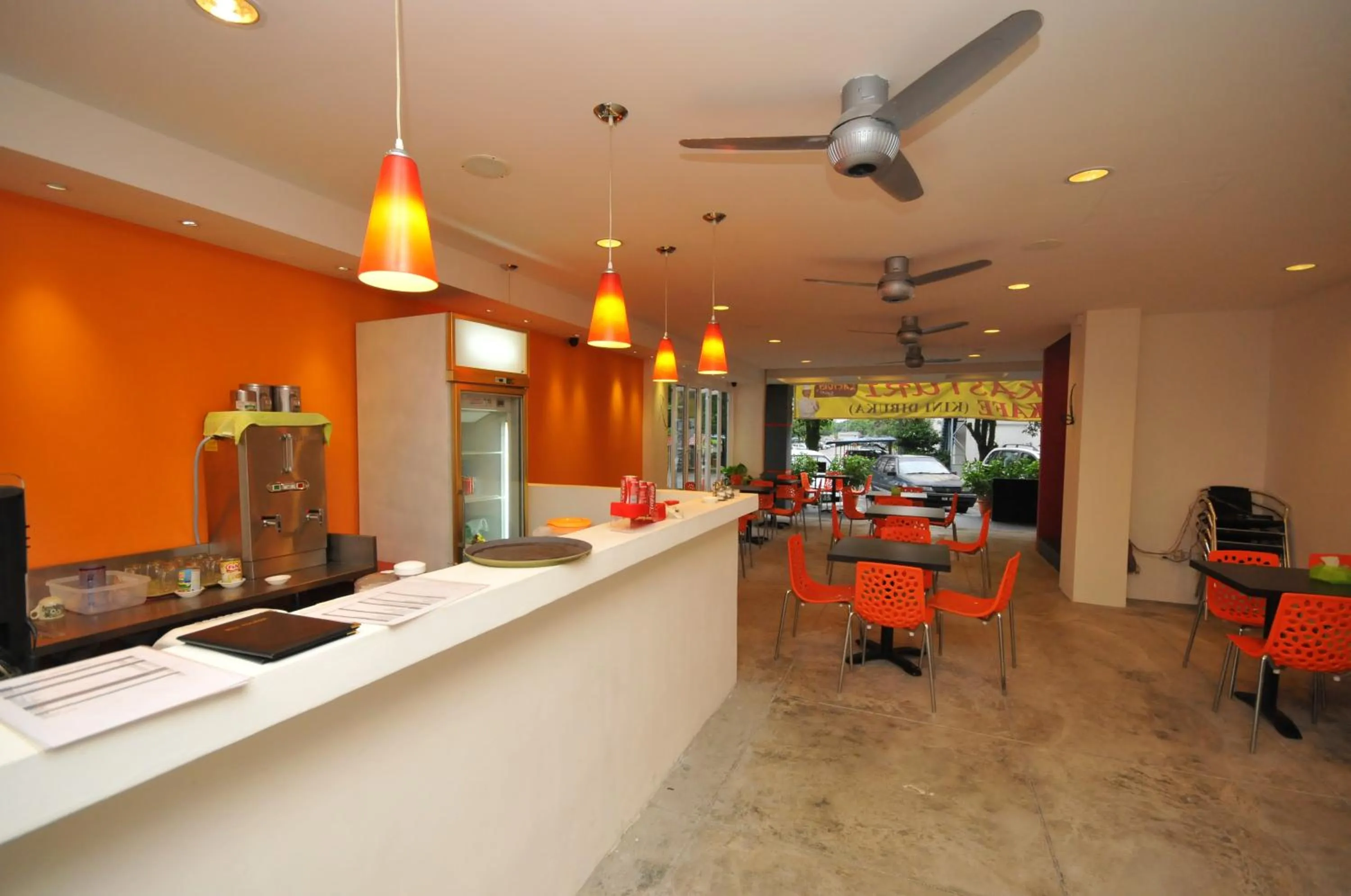 Restaurant/places to eat in M Design Hotel @ Pandan Indah