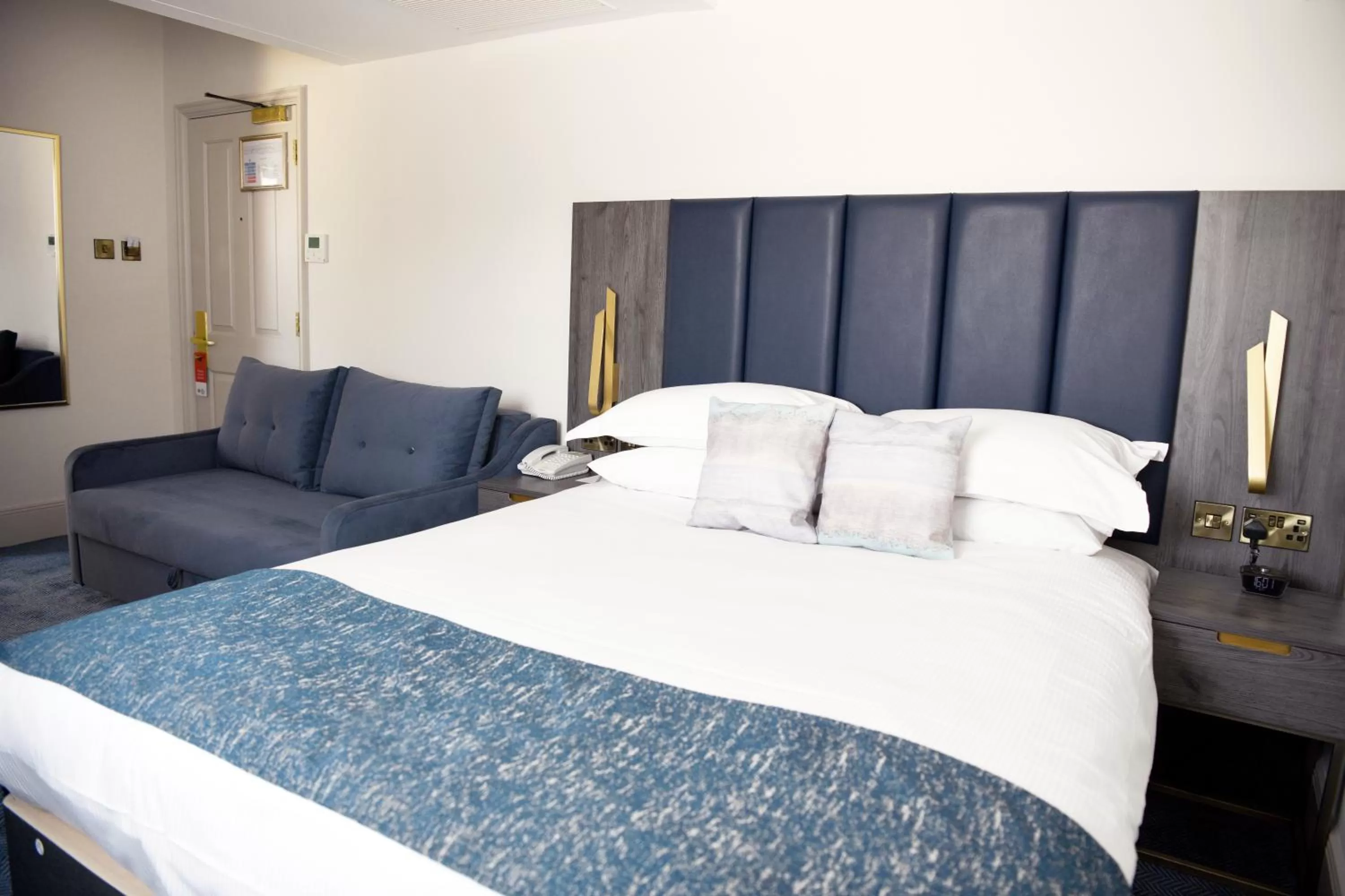 Bedroom, Bed in Dover Marina Hotel & Spa, Tapestry Collection by Hilton