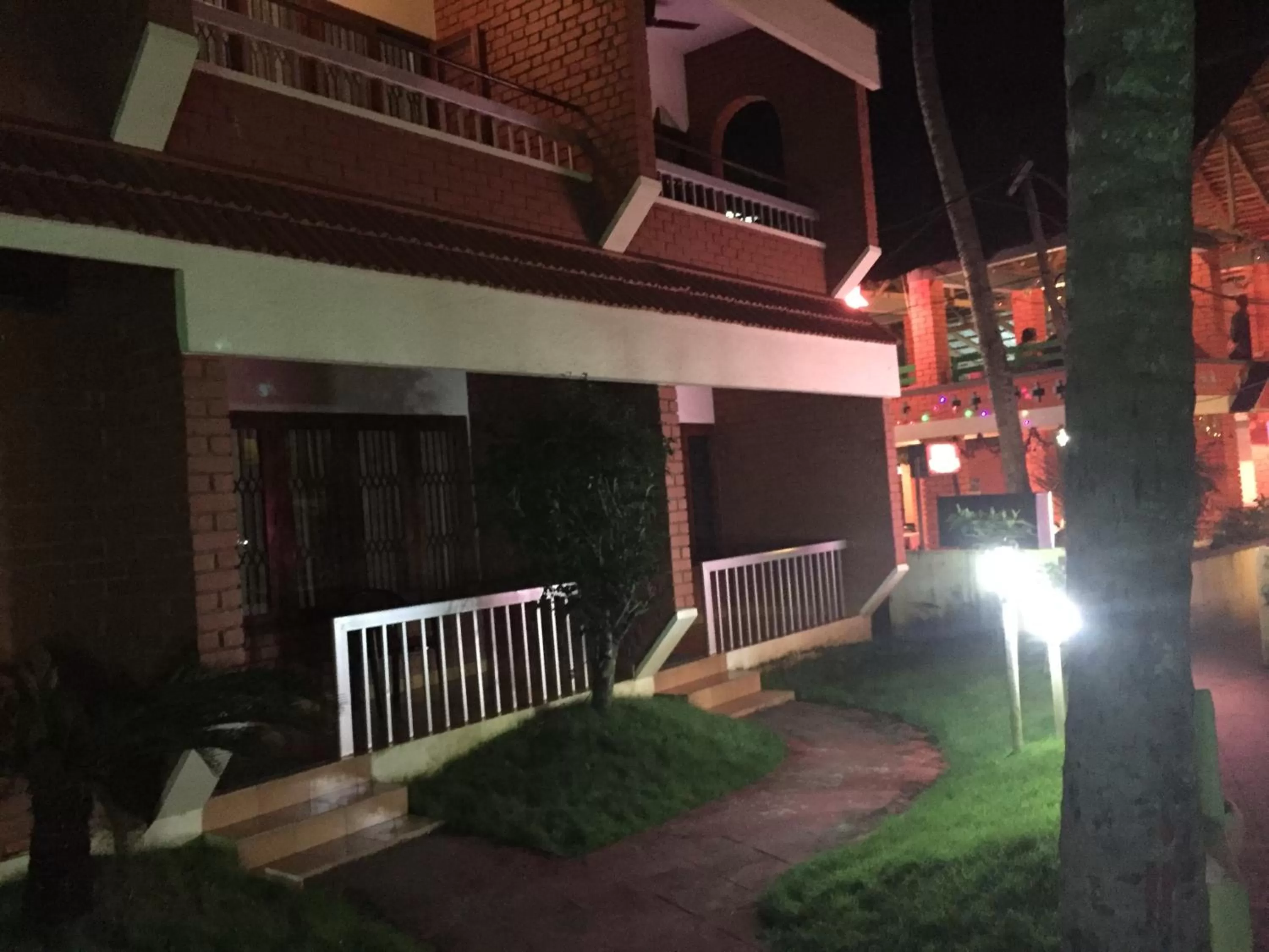 Garden view in Hotel Thushara