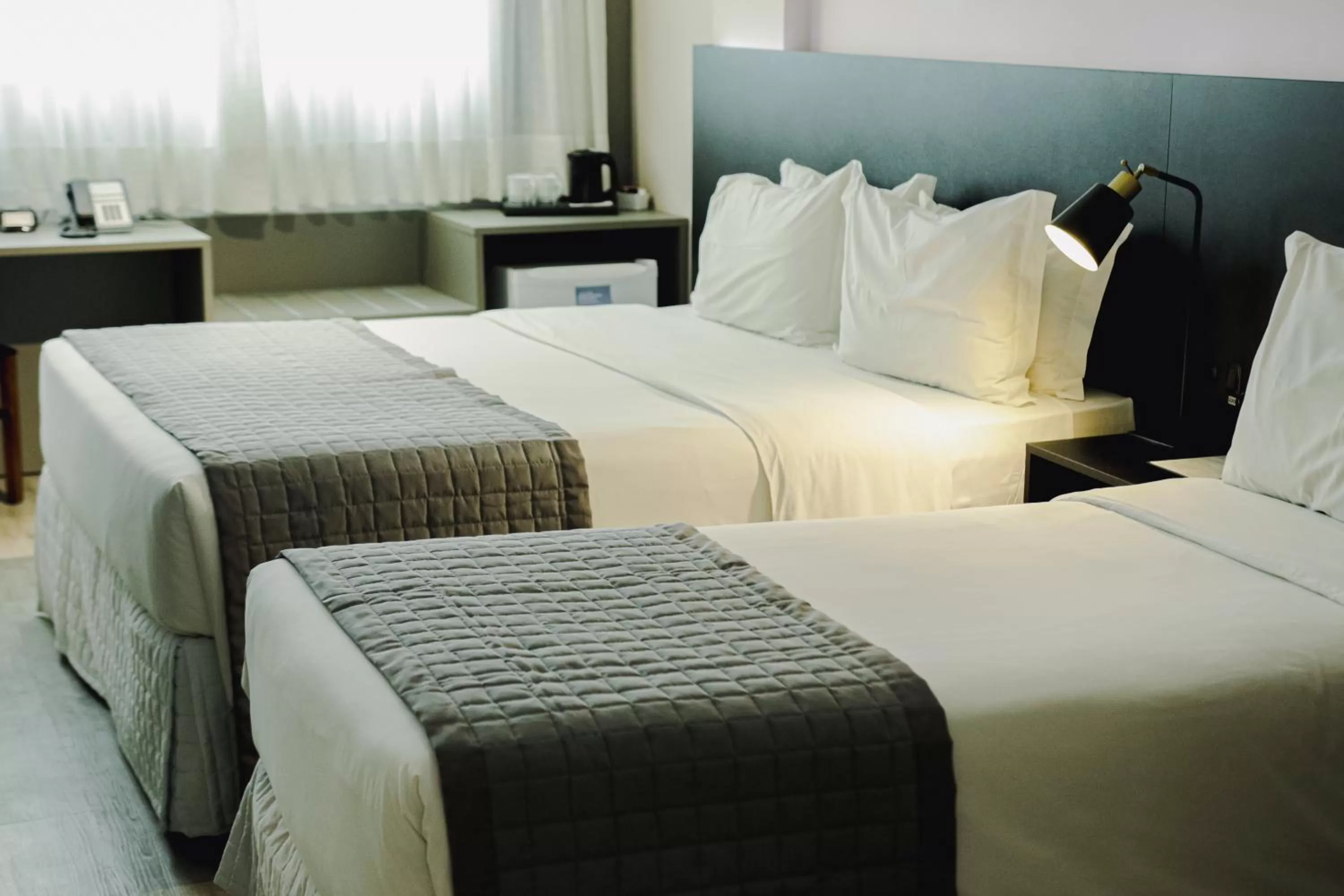 Photo of the whole room, Bed in Santa Inn Hotel