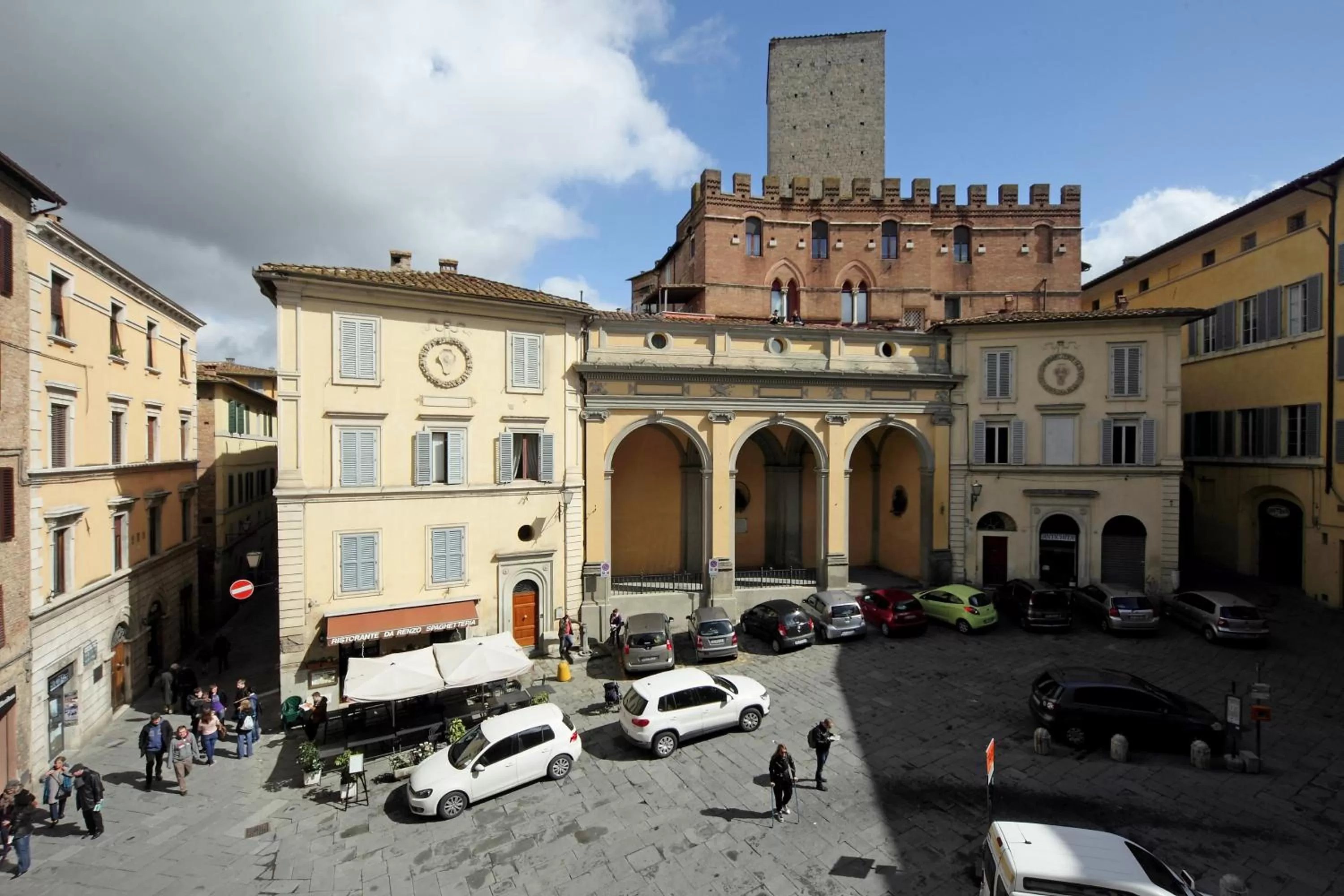 City view in Hotel La Perla