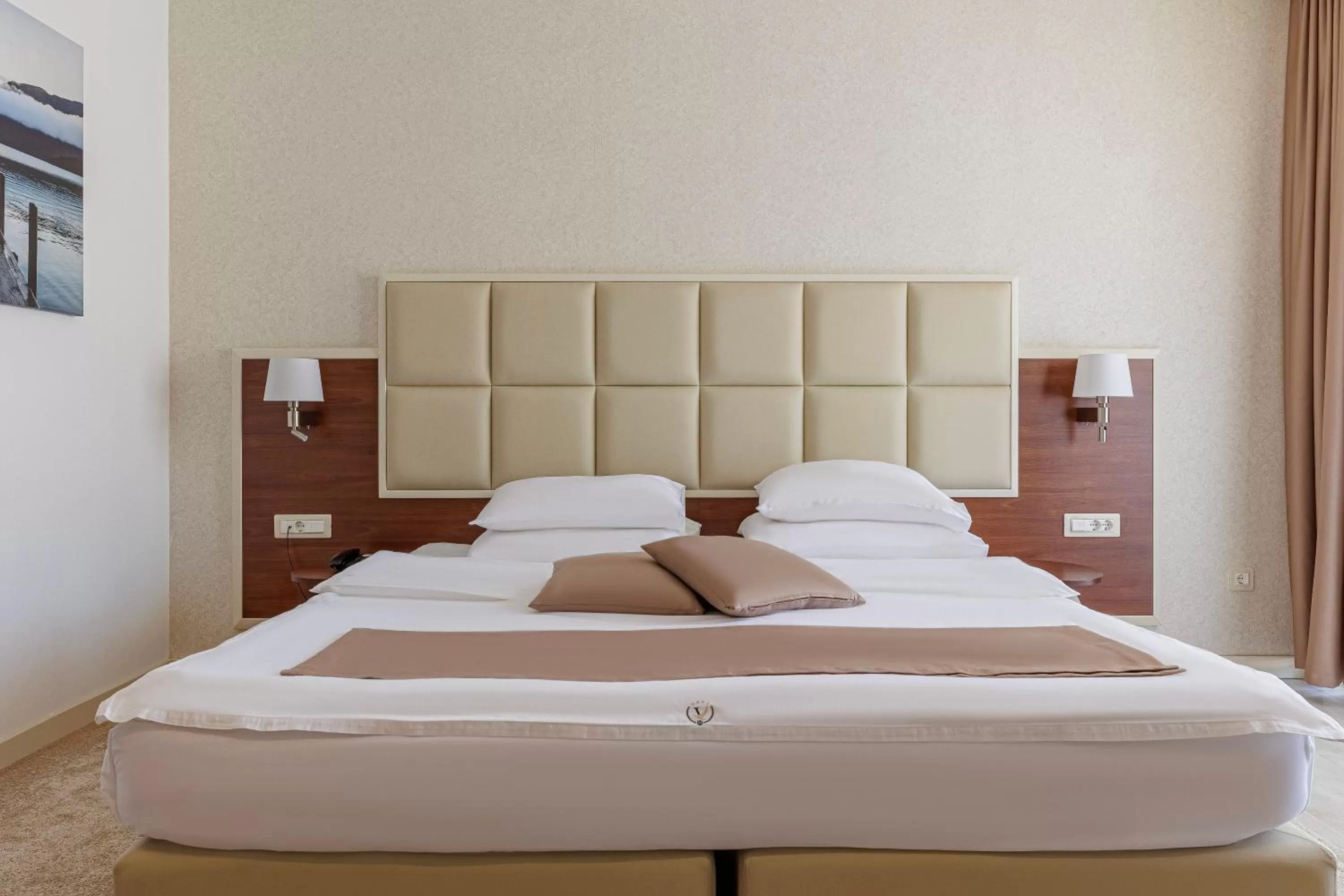 Bedroom, Bed in Hotel Kadmo by Aycon