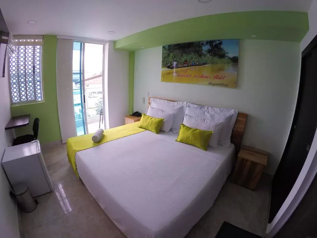 King Room with Balcony in Kamaleb Farallones Hotel King Room with Balcony in Kamaleb Farallones Hotel