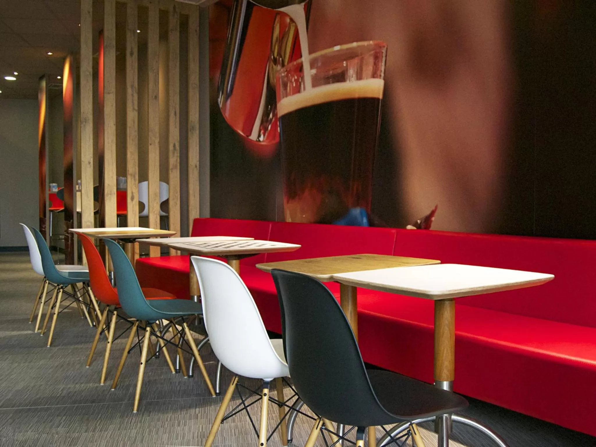 Restaurant/places to eat in Hotel ibis Lisboa Saldanha