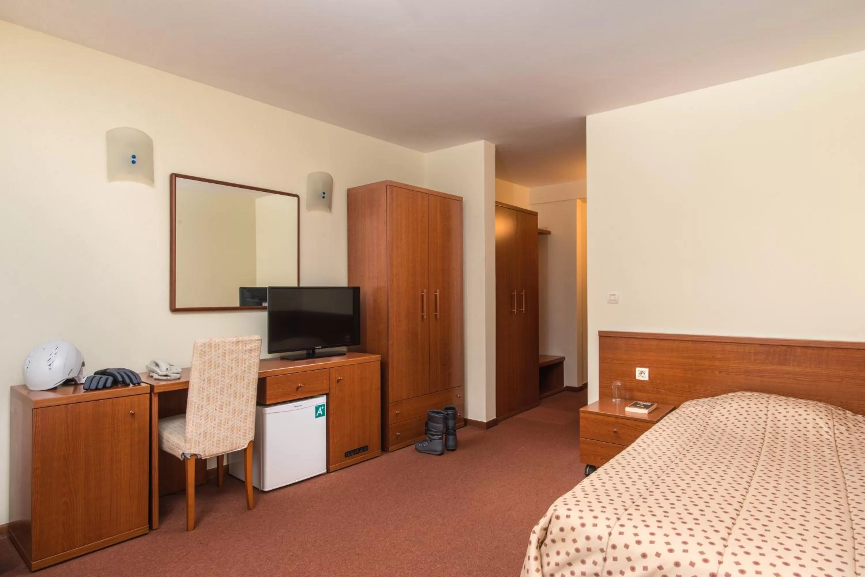 Bed in Hotel Pirin SKI & SPA