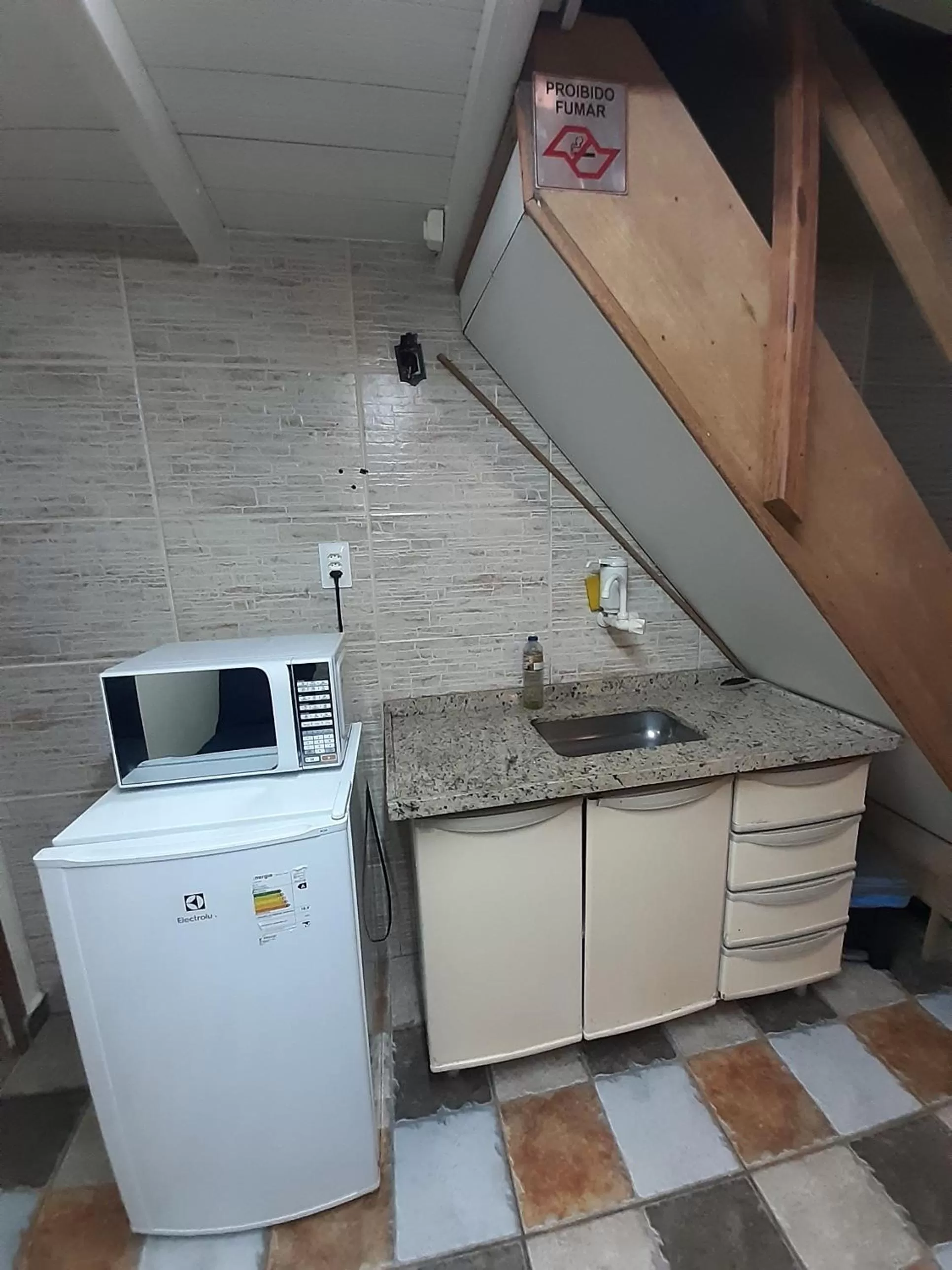 Coffee/tea facilities, Kitchen/Kitchenette in Pousada Reino Encantado - São Thomé das Letras - Minas Gerais