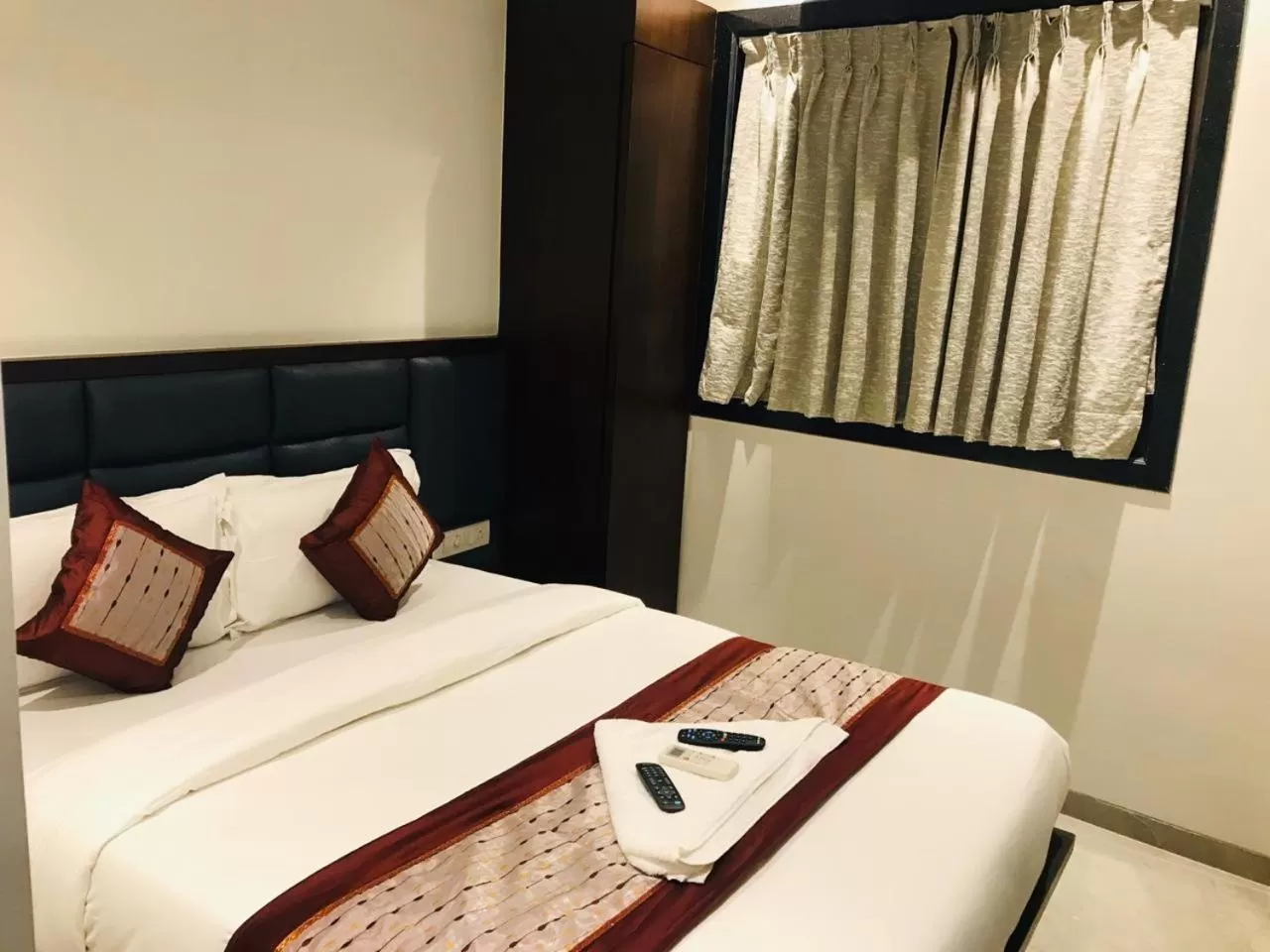 Bed in Hotel Flora Suites - Fort