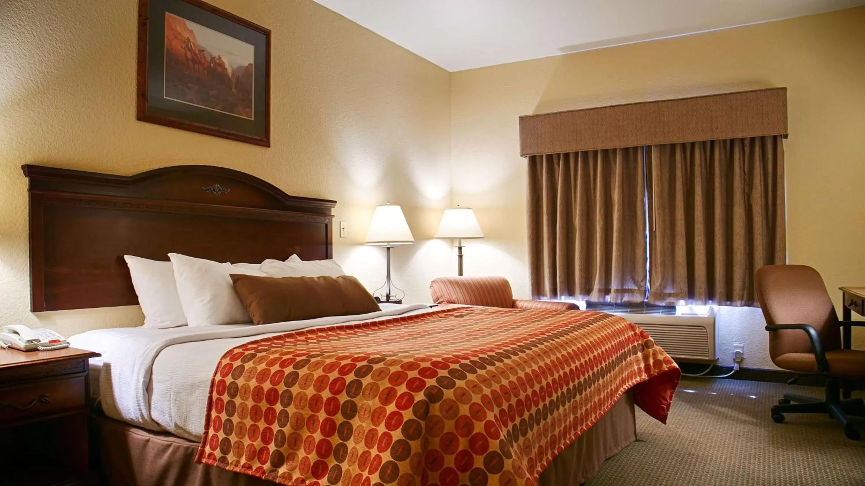 King Room in SureStay Plus Hotel by Best Western Coffeyville King Room in SureStay Plus Hotel by Best Western Coffeyville