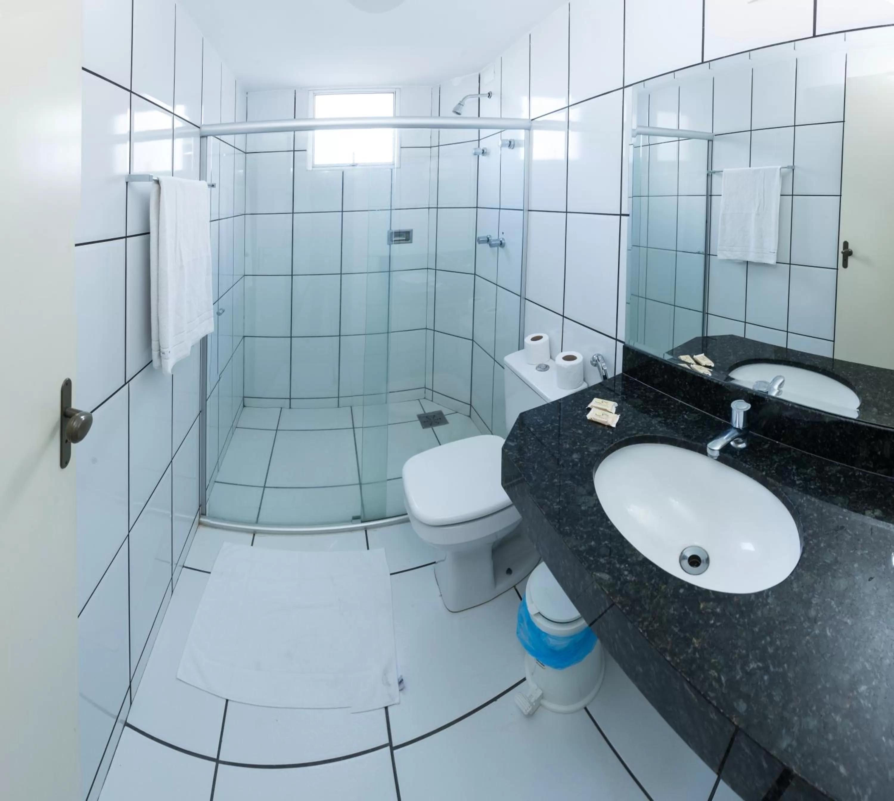 Bathroom in Rametta Hotel