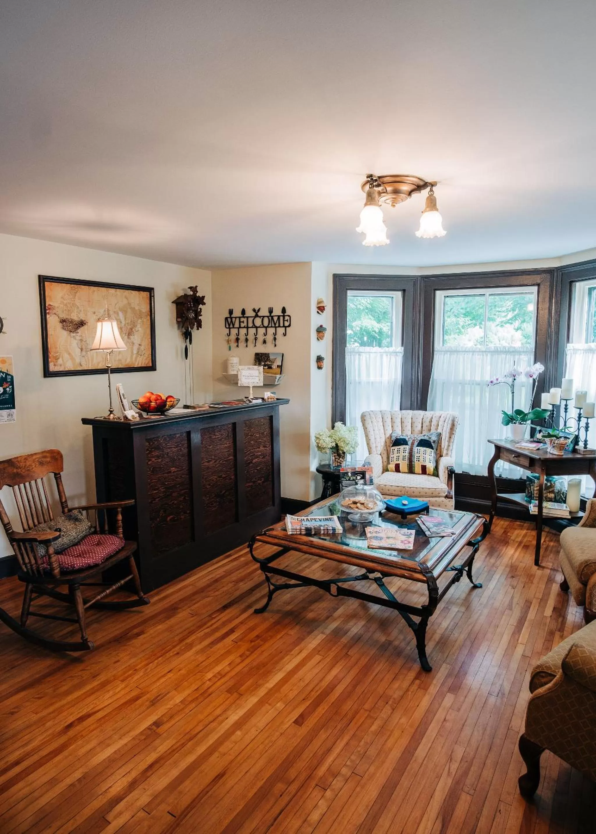 Facade/entrance in Farmhouse Inn B&B