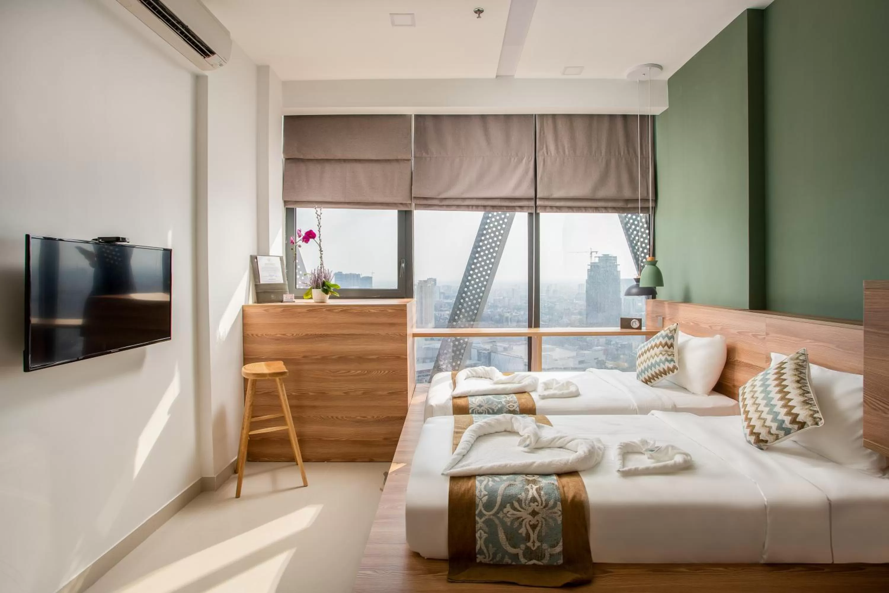 Bedroom, Bed in The Snowbell Hotel & Spa at The Bridge