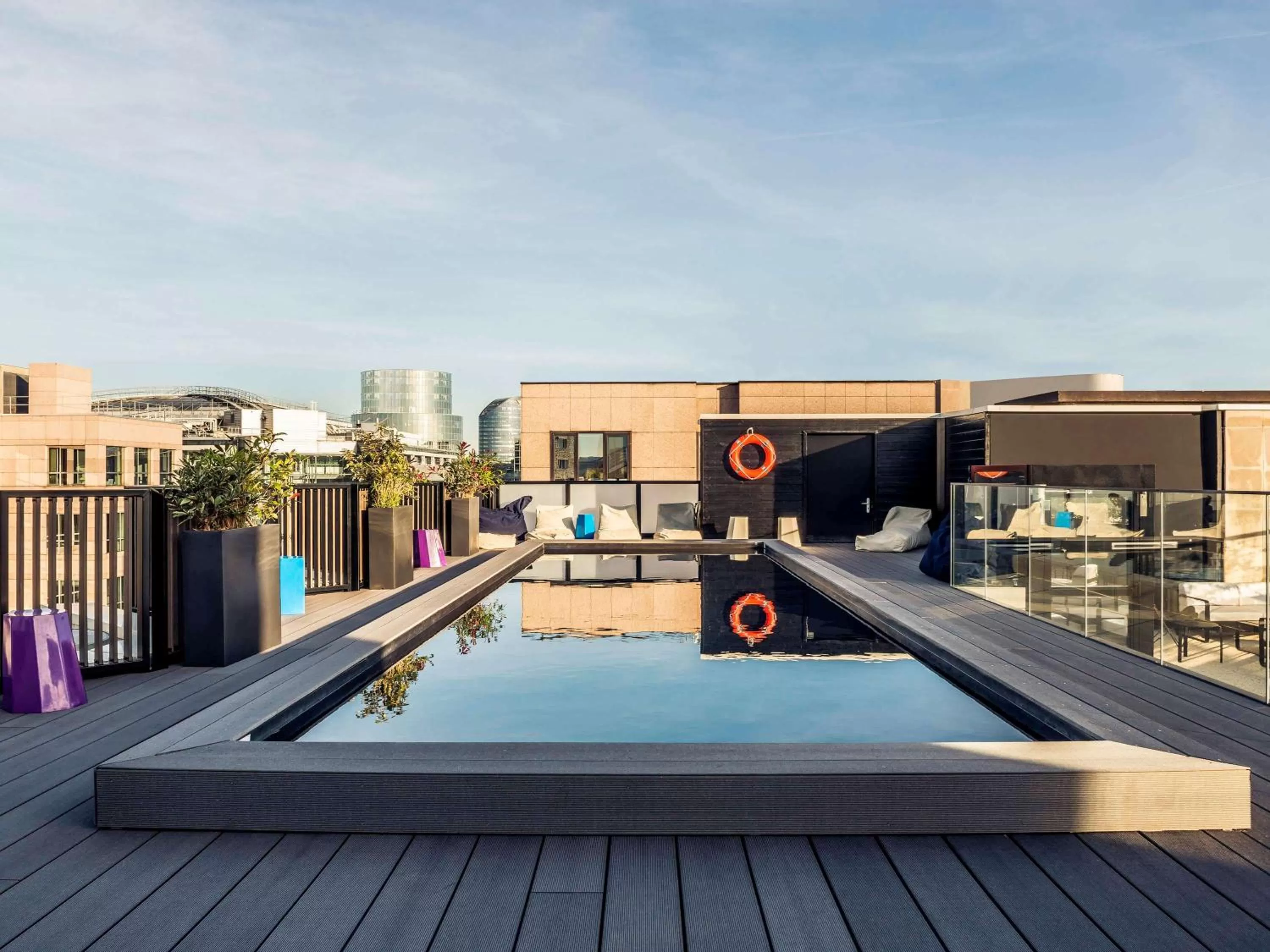 Restaurant/places to eat in Mercure Paris Boulogne