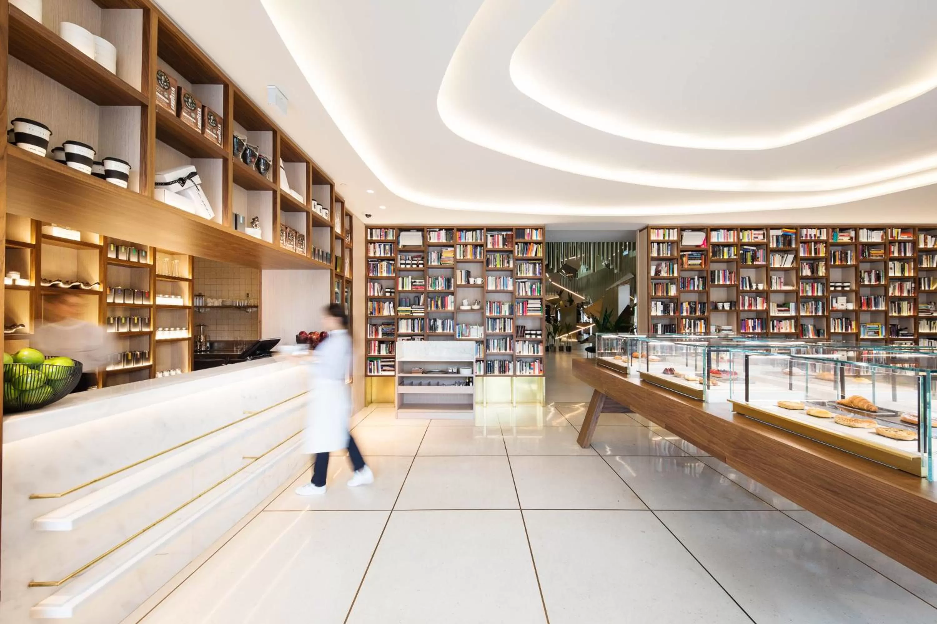 Library in Grand Hyatt Barcelona