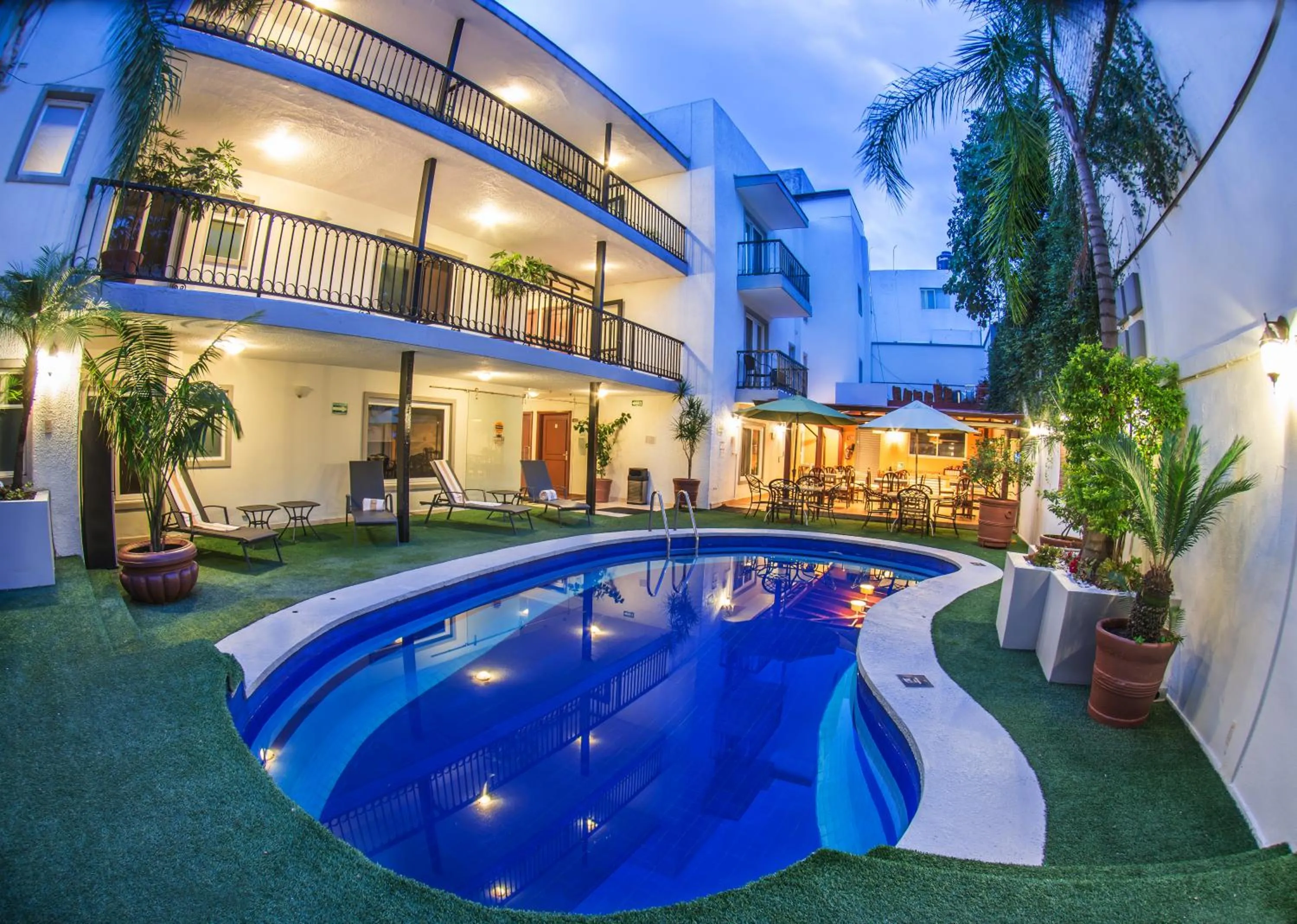 Del Marques Hotel and Suites