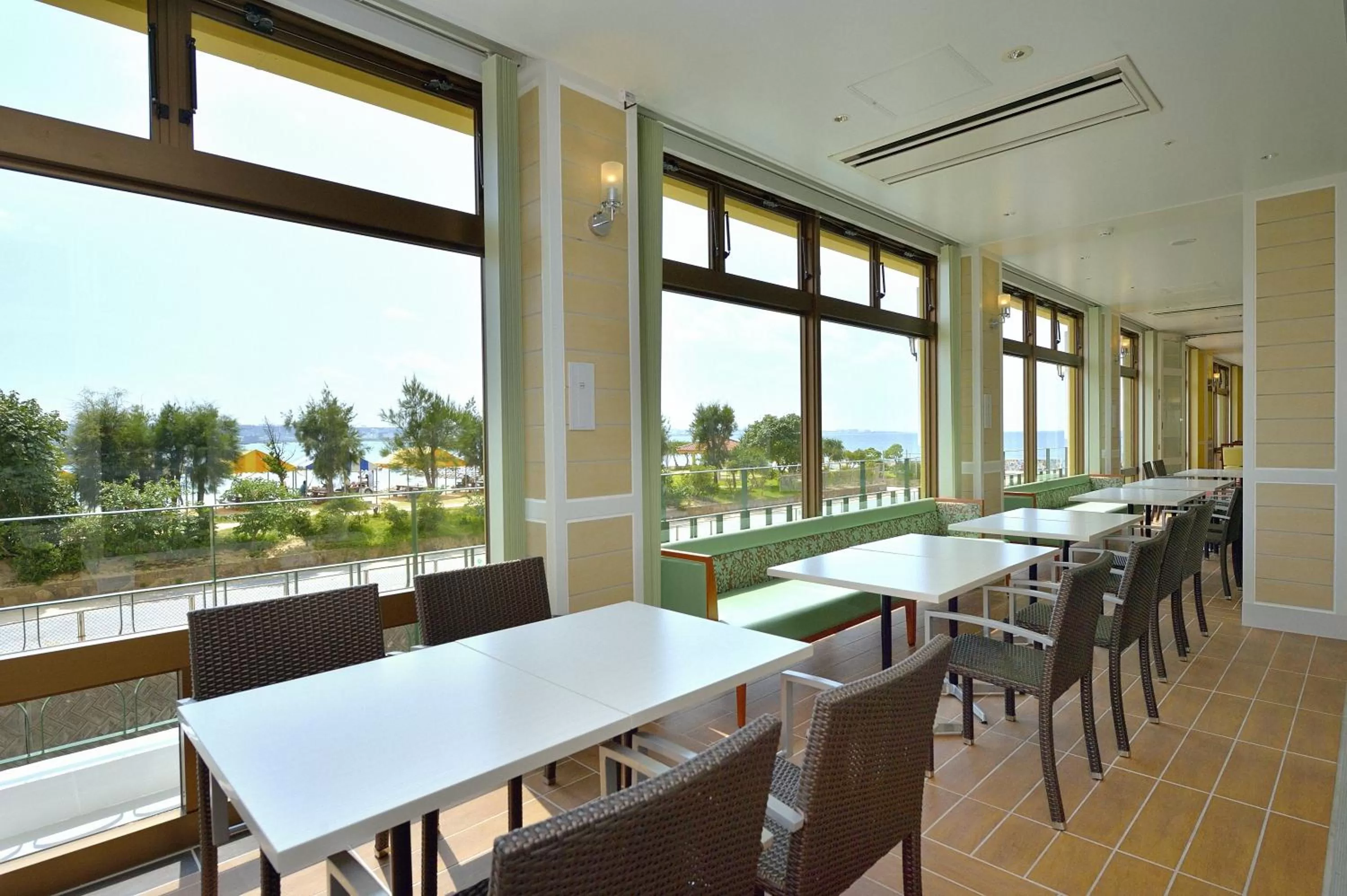 Restaurant/places to eat in Vessel Hotel Campana Okinawa