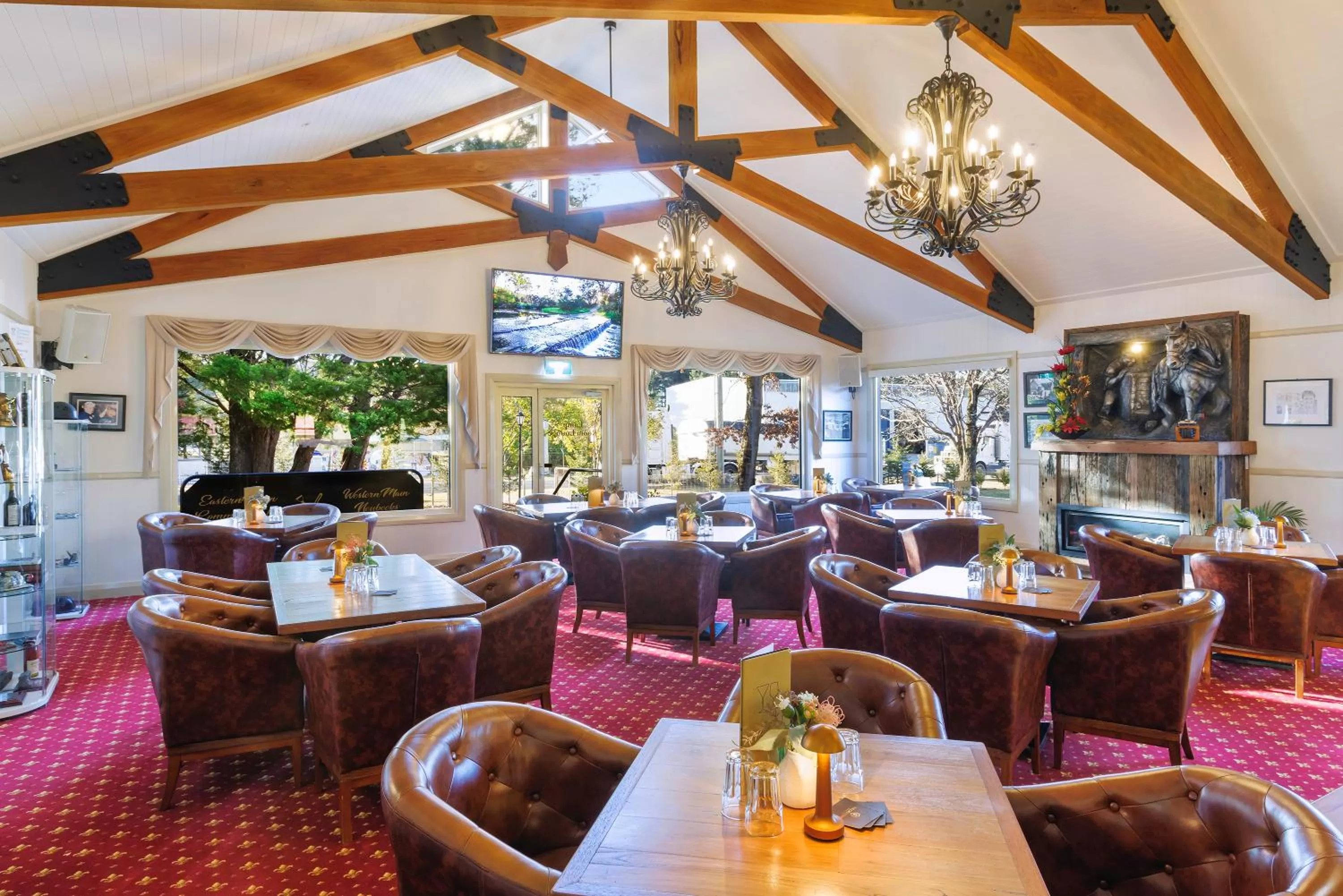 Restaurant/places to eat in Black Gold Motel