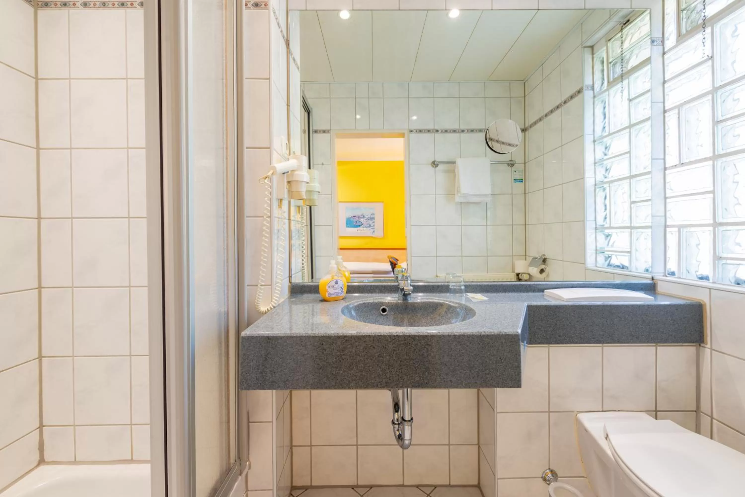 Bathroom in Hotel Heldt