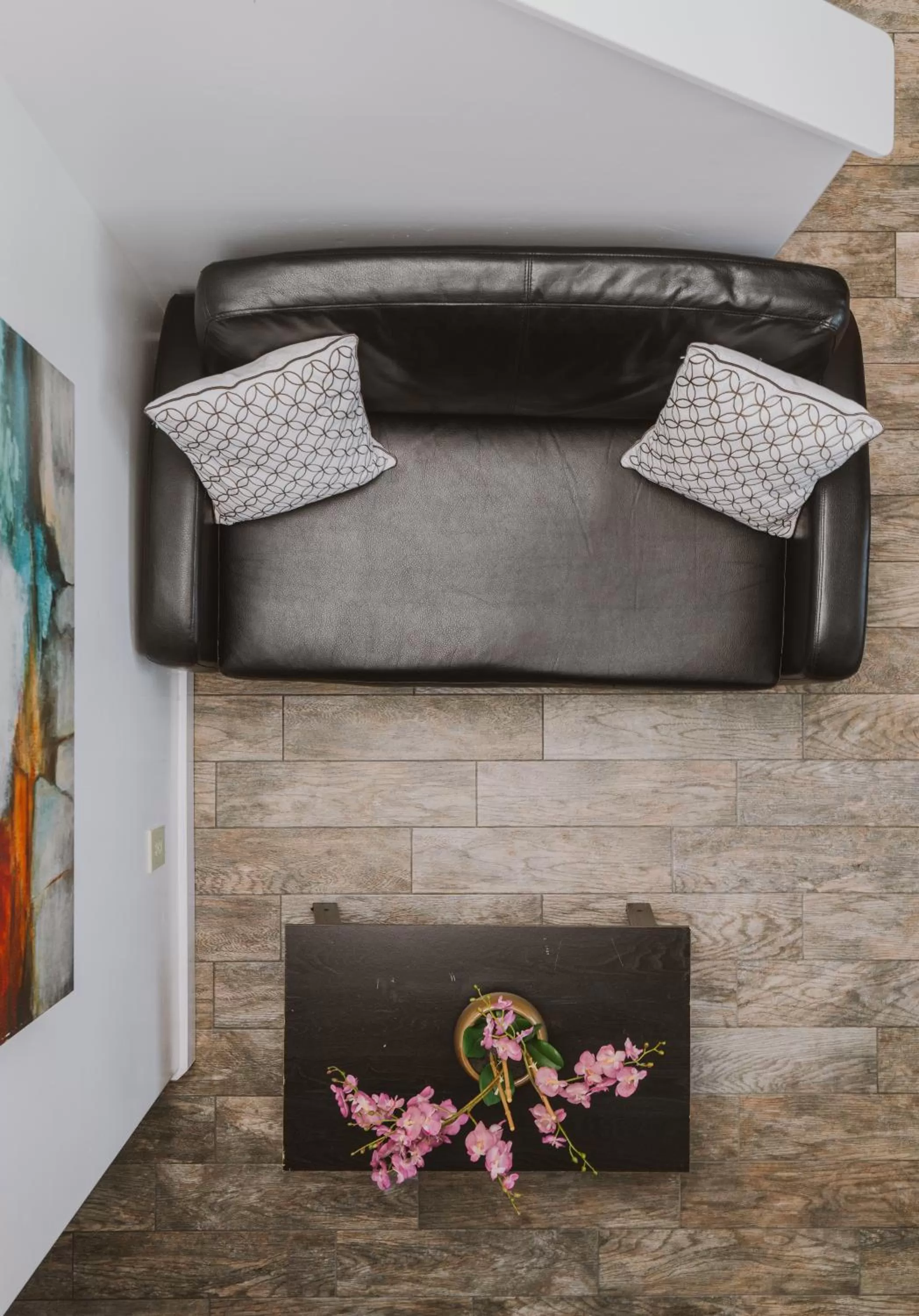 Seating area, Bed in New Haven Inn