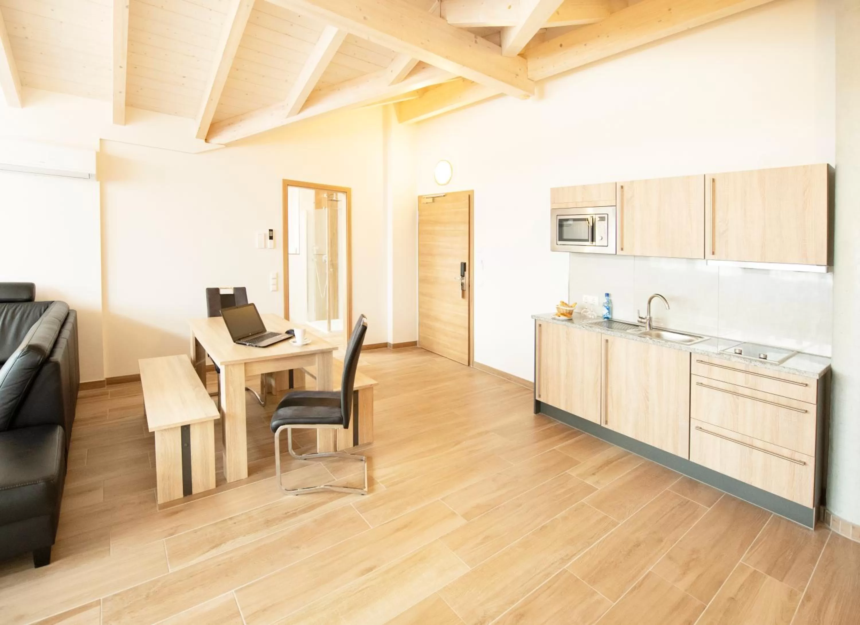 Kitchen/Kitchenette in Stadthotel Donauwörth