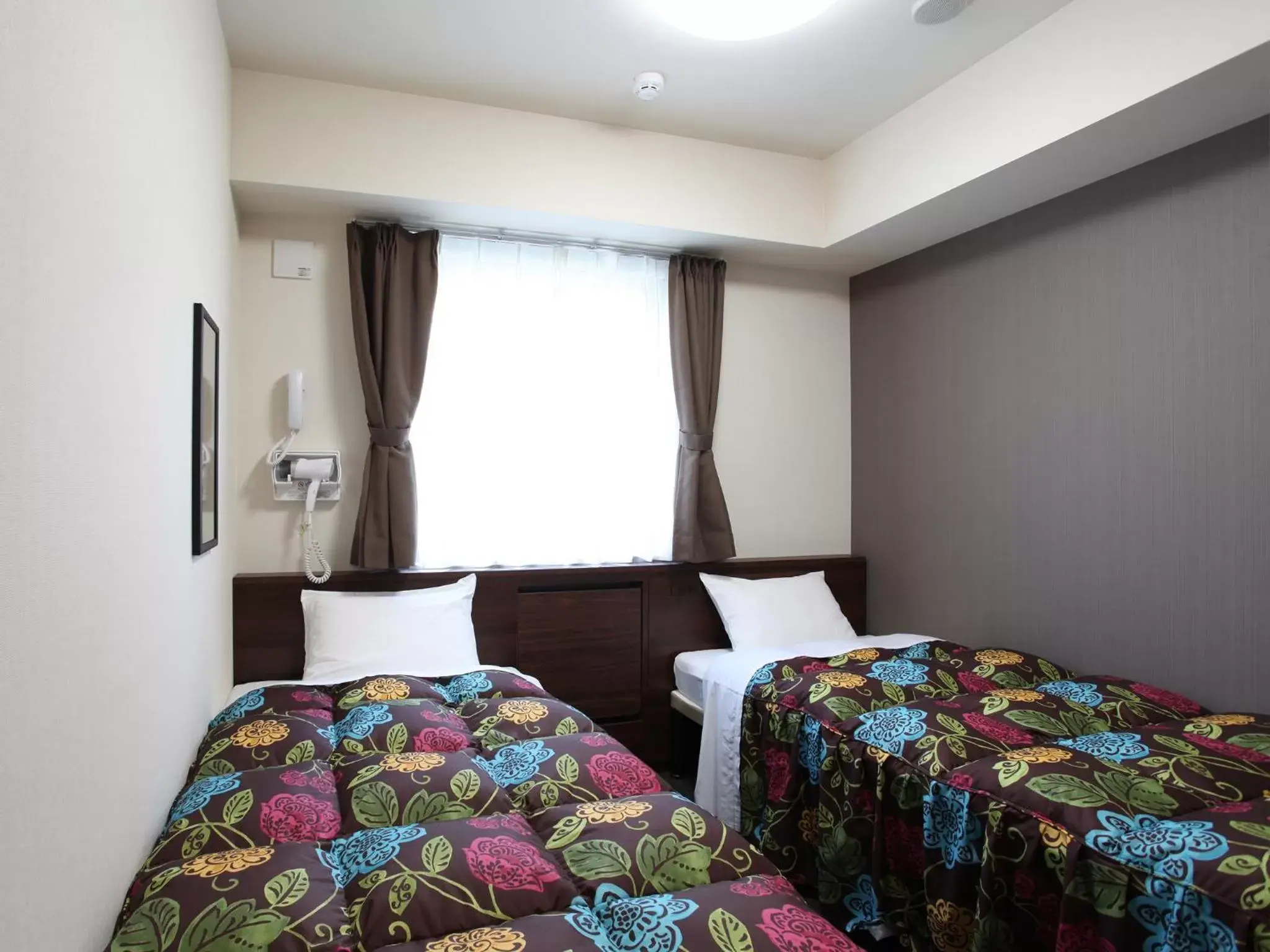 Small Double or Twin Room - single occupancy in Osaka Academia Small Double or Twin Room - single occupancy in Osaka Academia