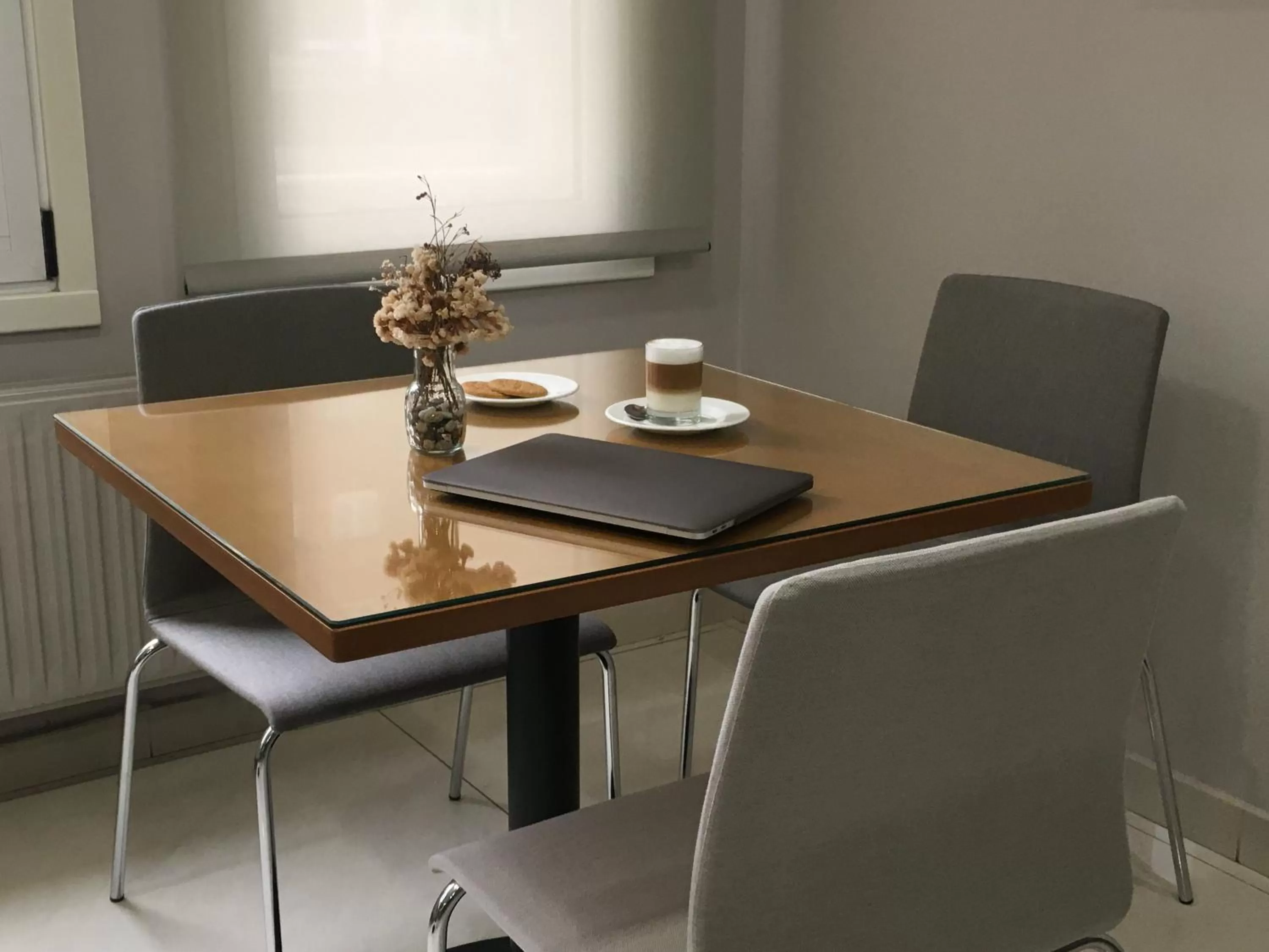 Restaurant/places to eat in Hotel Crunia I A Coruña