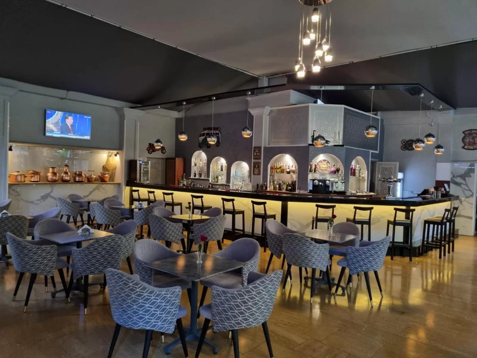 Lounge or bar in El Oumnia Puerto & Spa