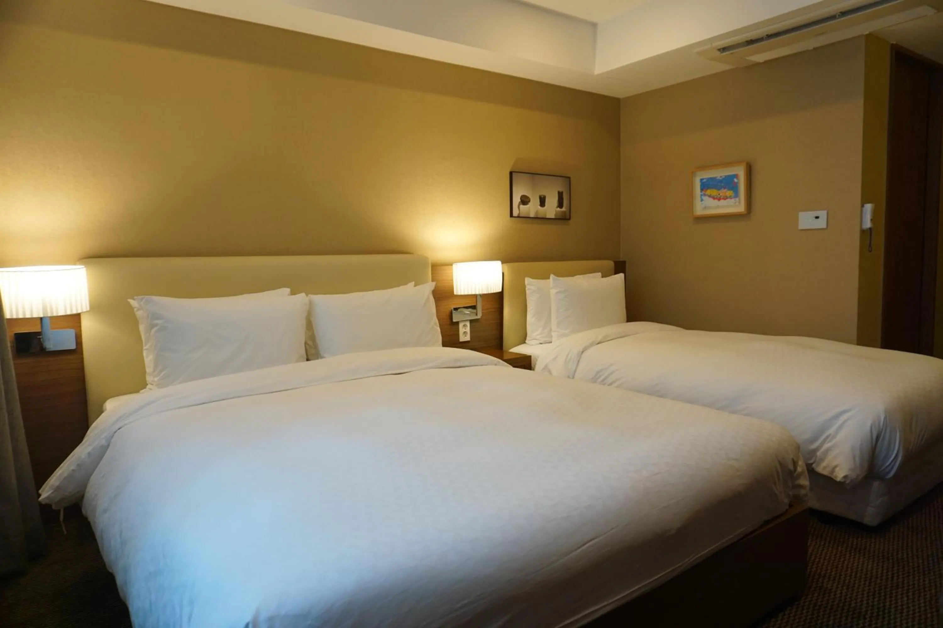 Bed in Busan Business Hotel