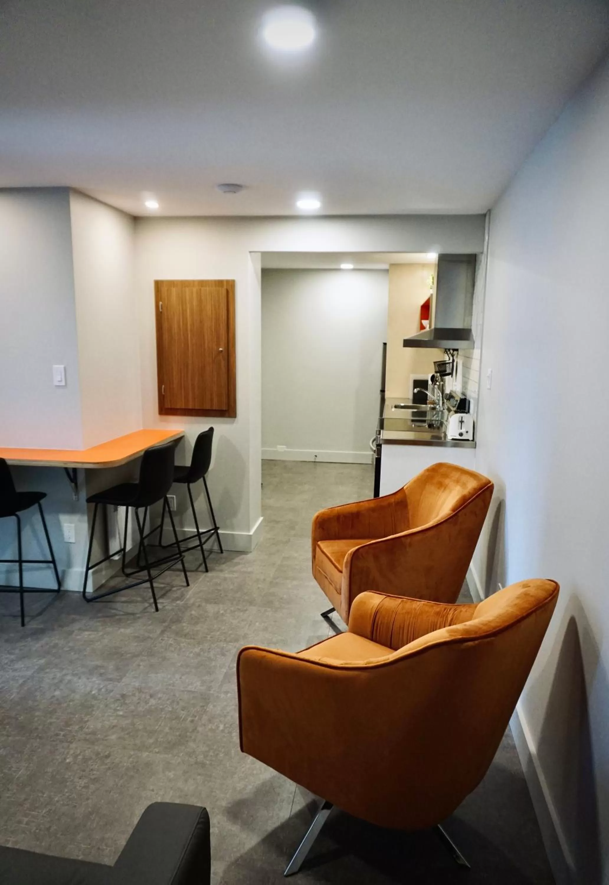 Kitchen or kitchenette in Morel Executive Suites